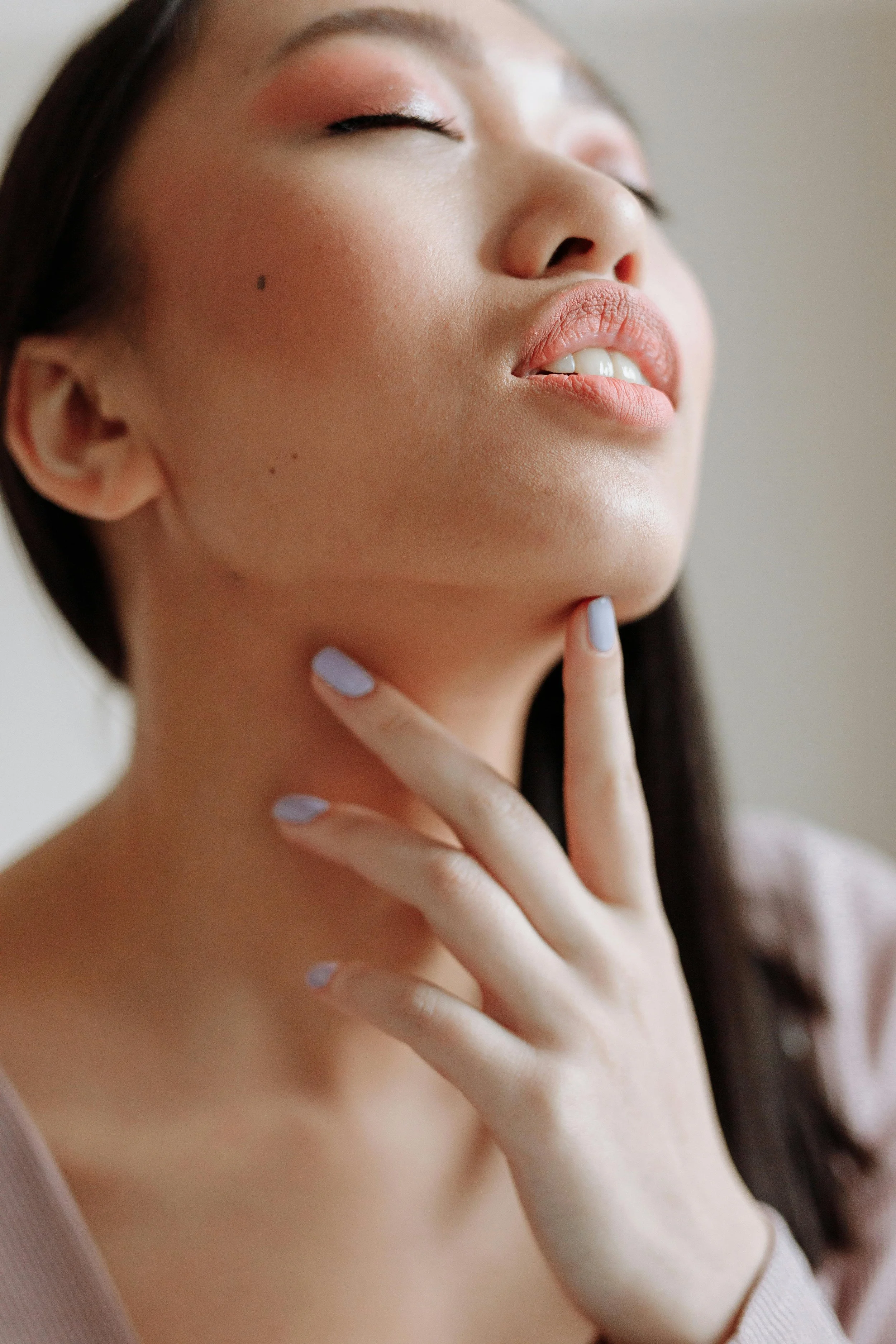 Double Chin Removal in Vancouver: Cost, Timeline &amp; When You’ll See Results