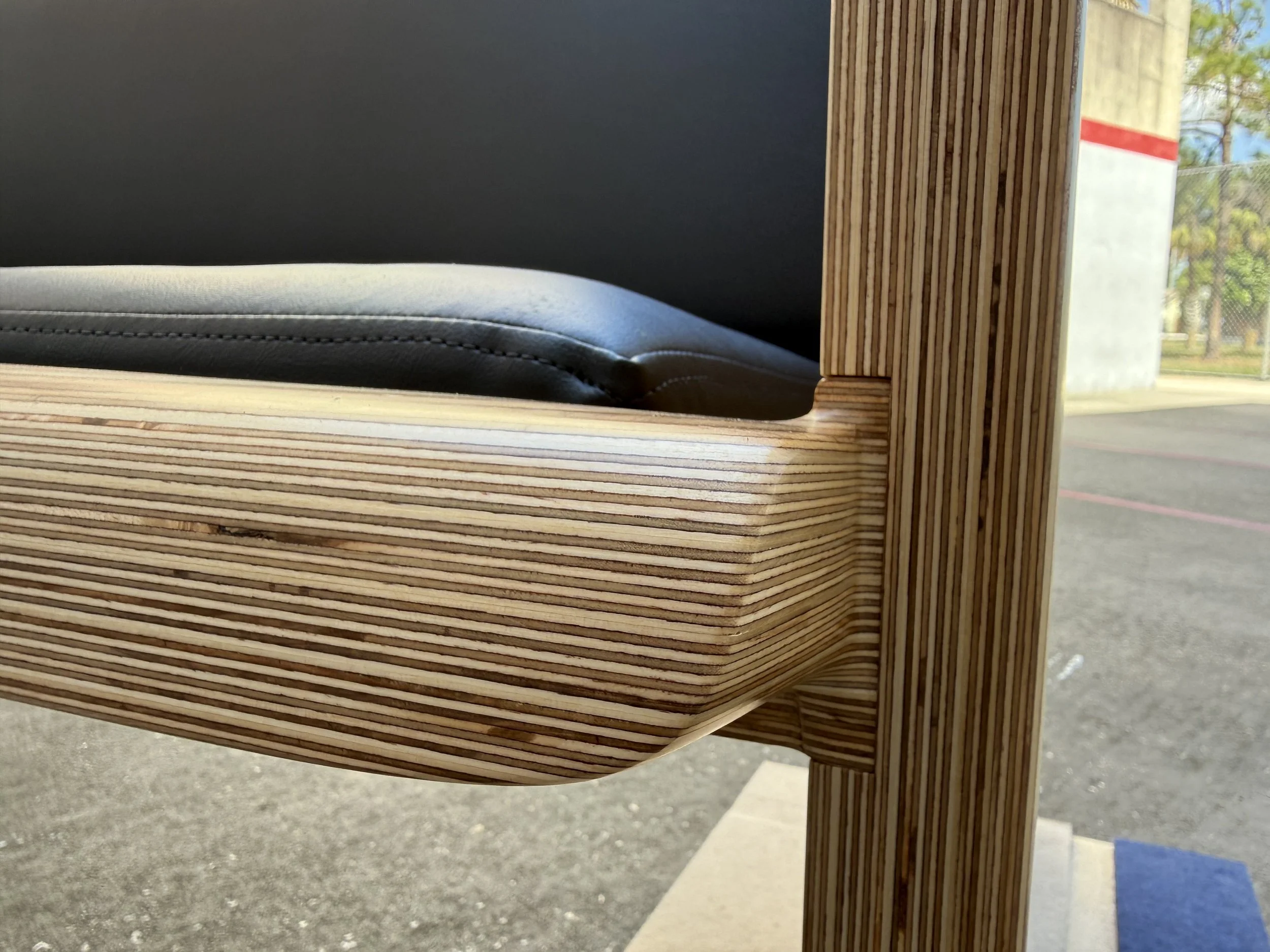 Sofa Right Front Leg.jpg