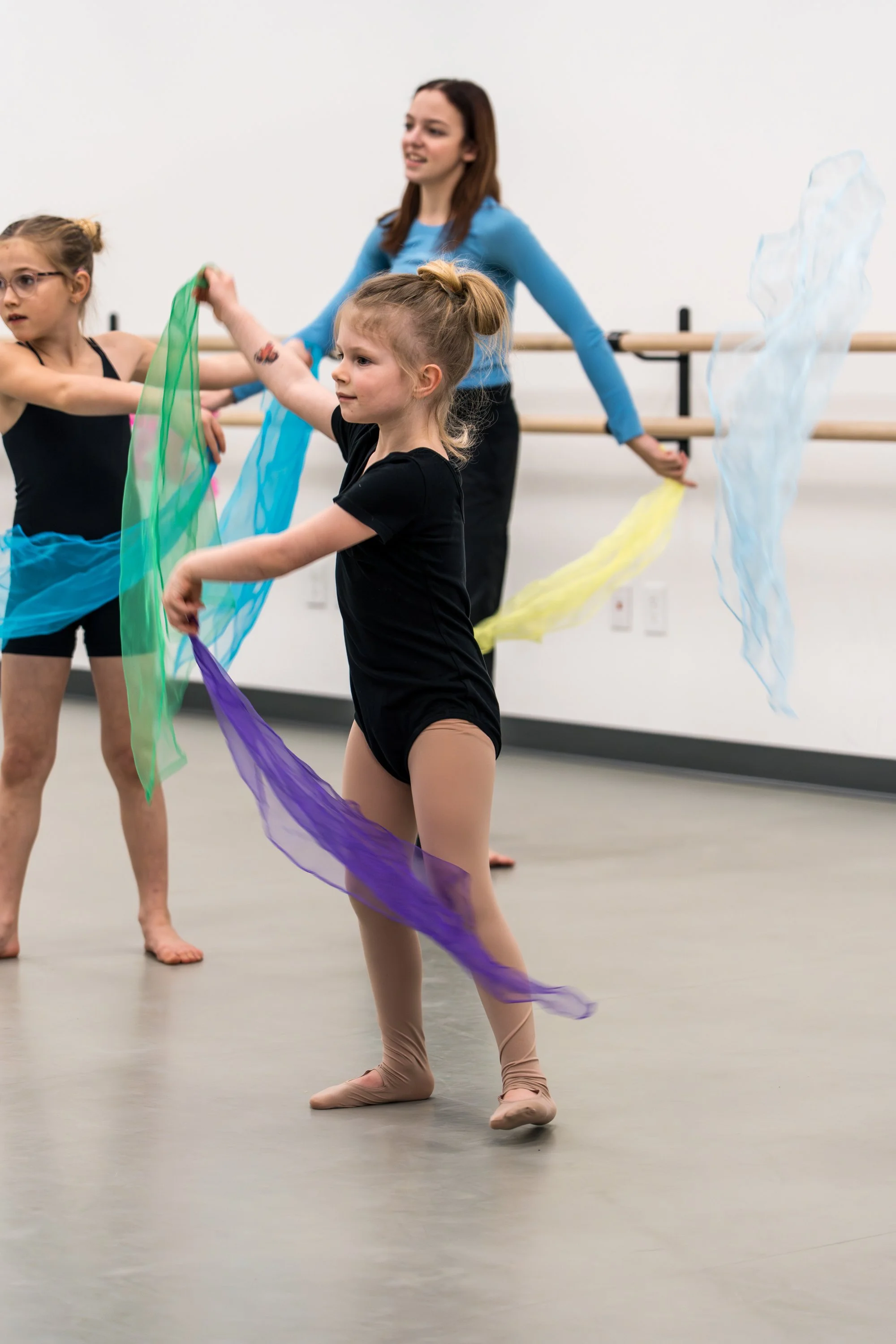 dance-kids-mode-studio.jpg
