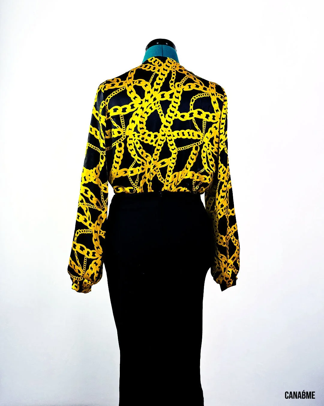 La Duena_Full View Back.jpg