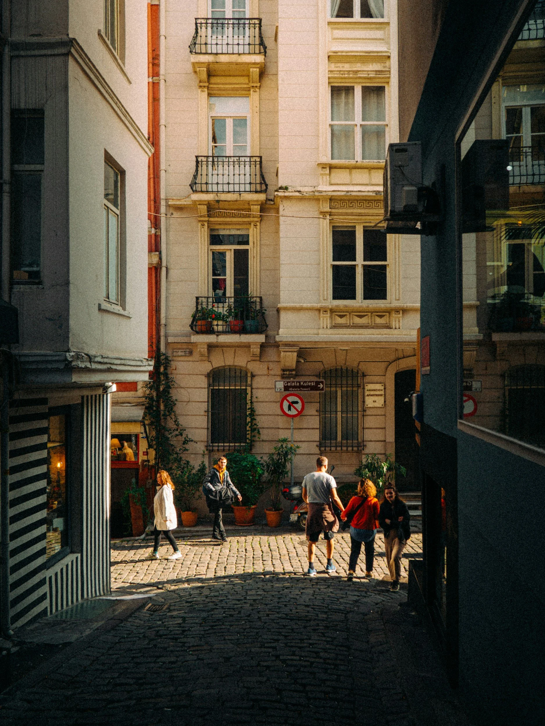 unsplash-image-N9pRi8IzXkI.jpg