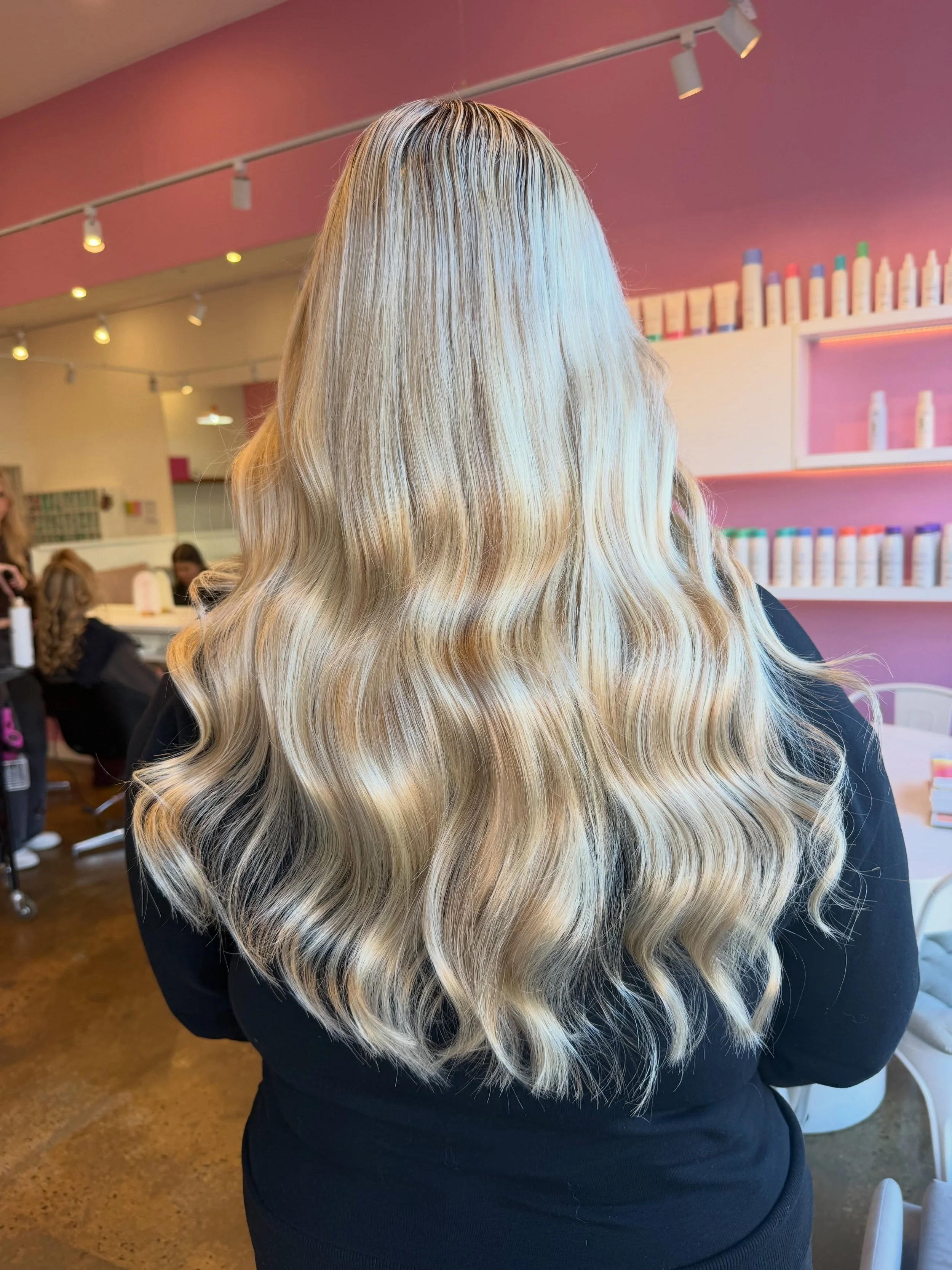 200g of 18&rdquo; tape extensions + a blend THIS seamless 😮&zwj;💨✨

From short + tired to long, creamy, expensive blonde dreams 🤌🏼 The colour match? The blend? The LENGTH? OBSESSED.

Thinking about extensions but scared they&rsquo;ll look obvious
