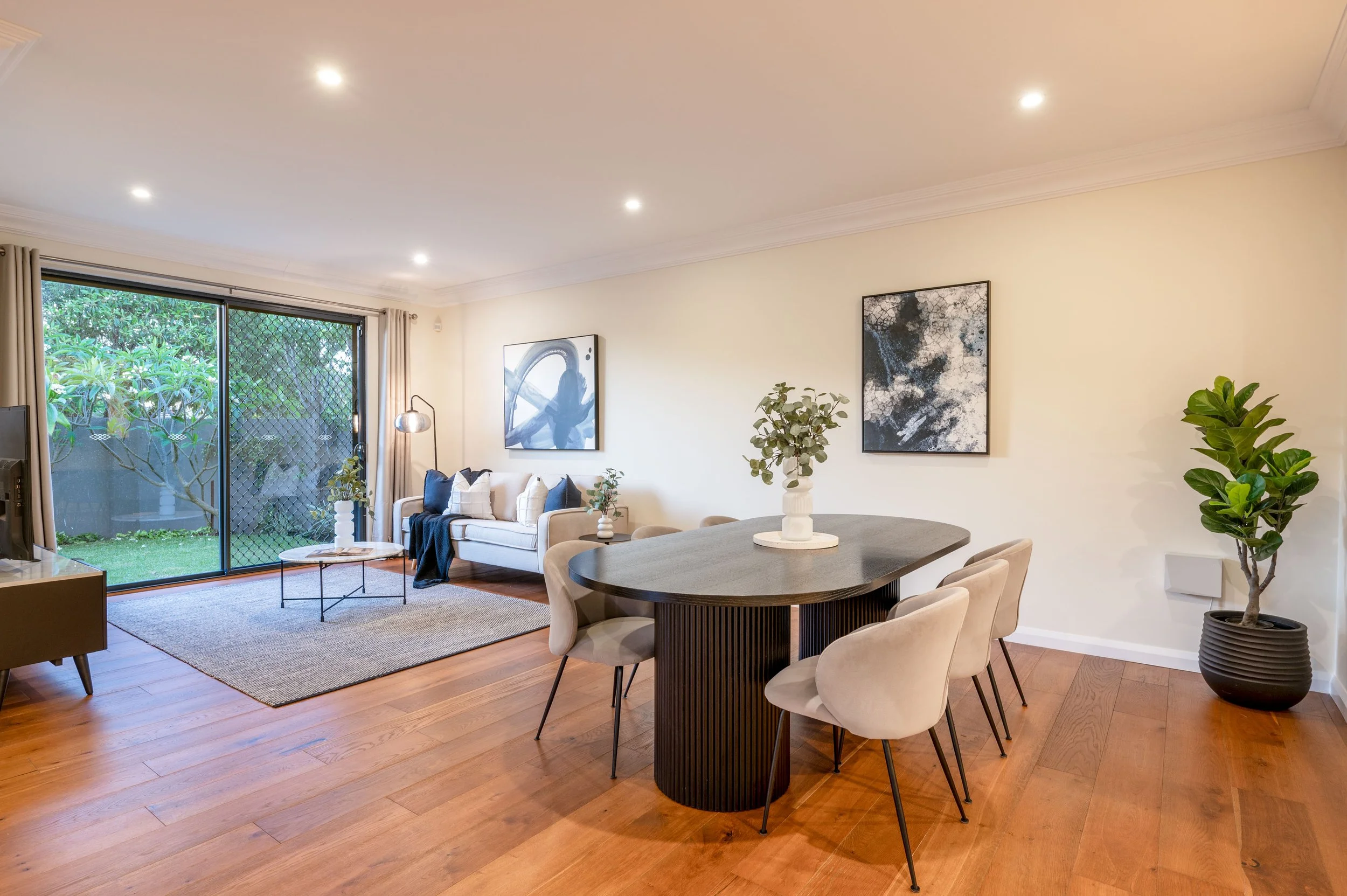 Como staged living and dining area - Beam Home Staging