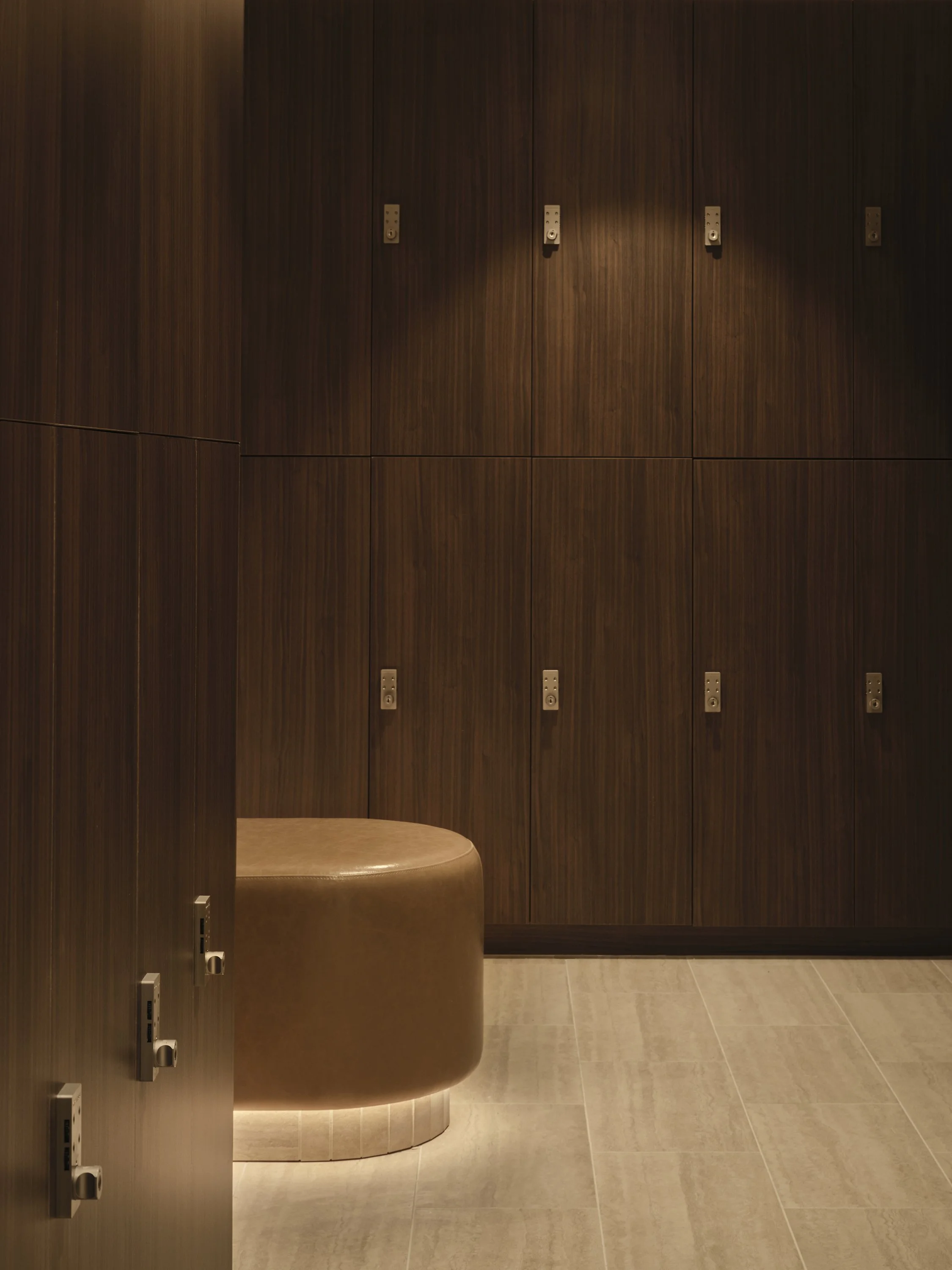 Luxury wellness and gym amenities, lockers and changing rooms in Melbourne