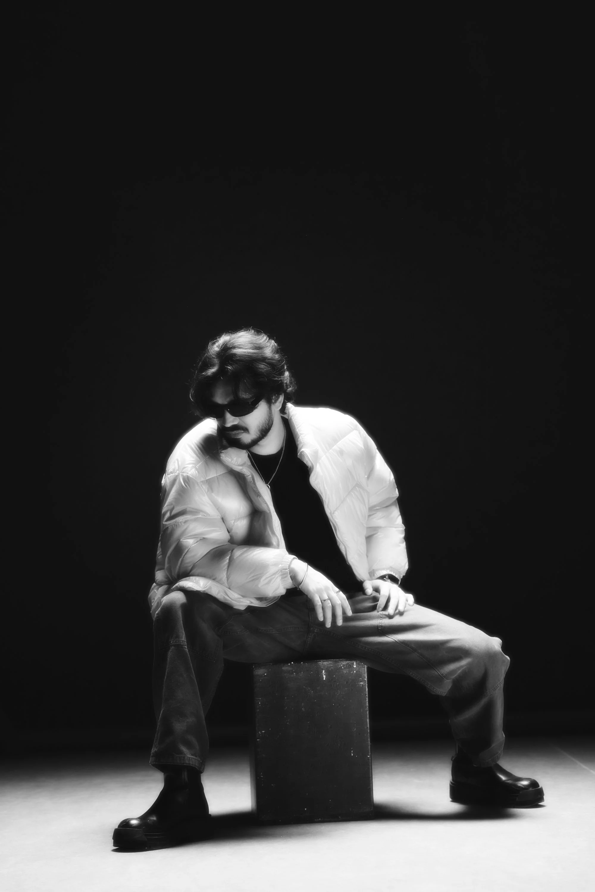 20250208_PalomaL_StudioLighting_Portrait2522 2.jpg