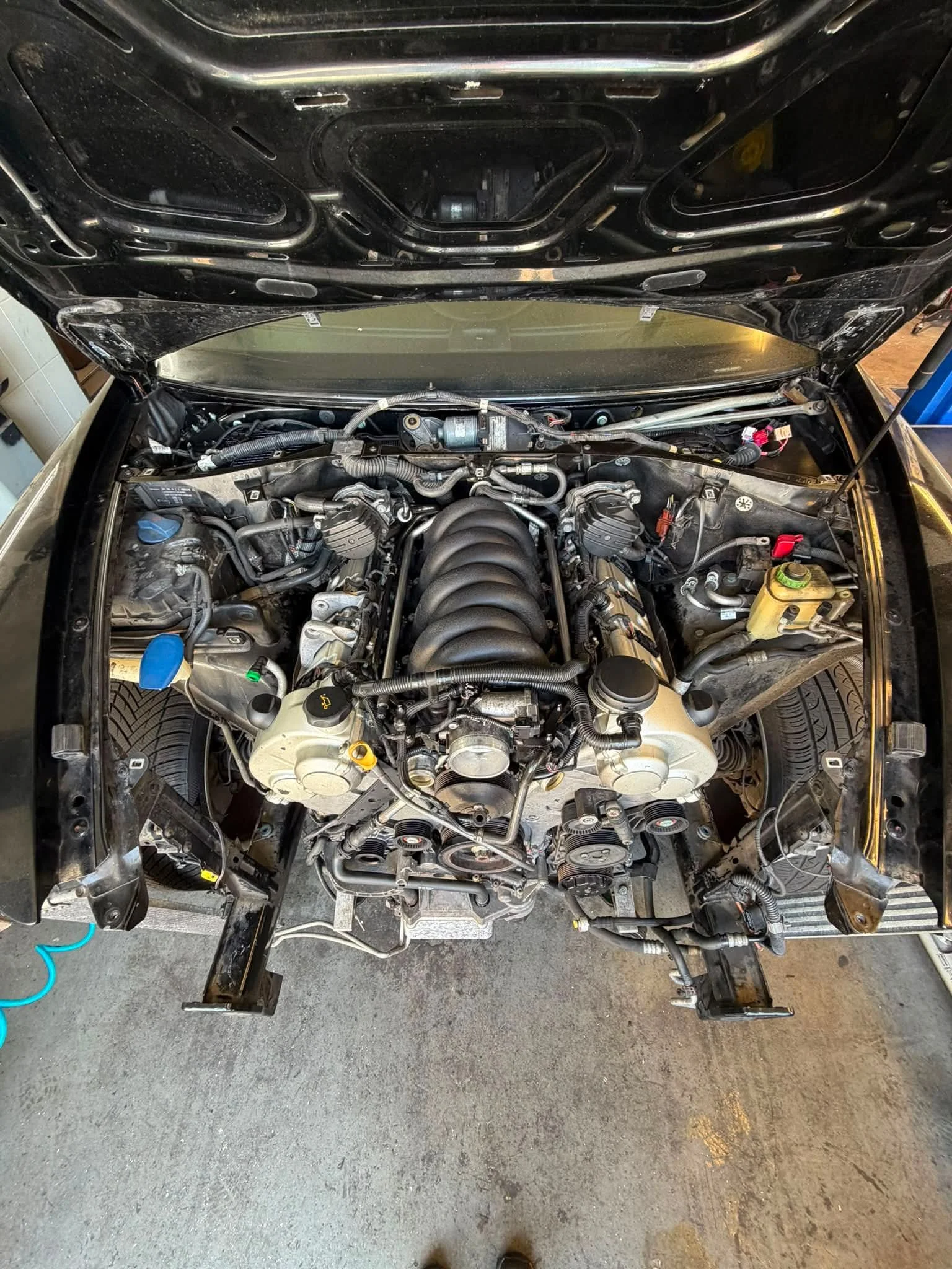 Porsche Cayenne 4.5 S engine rebuild