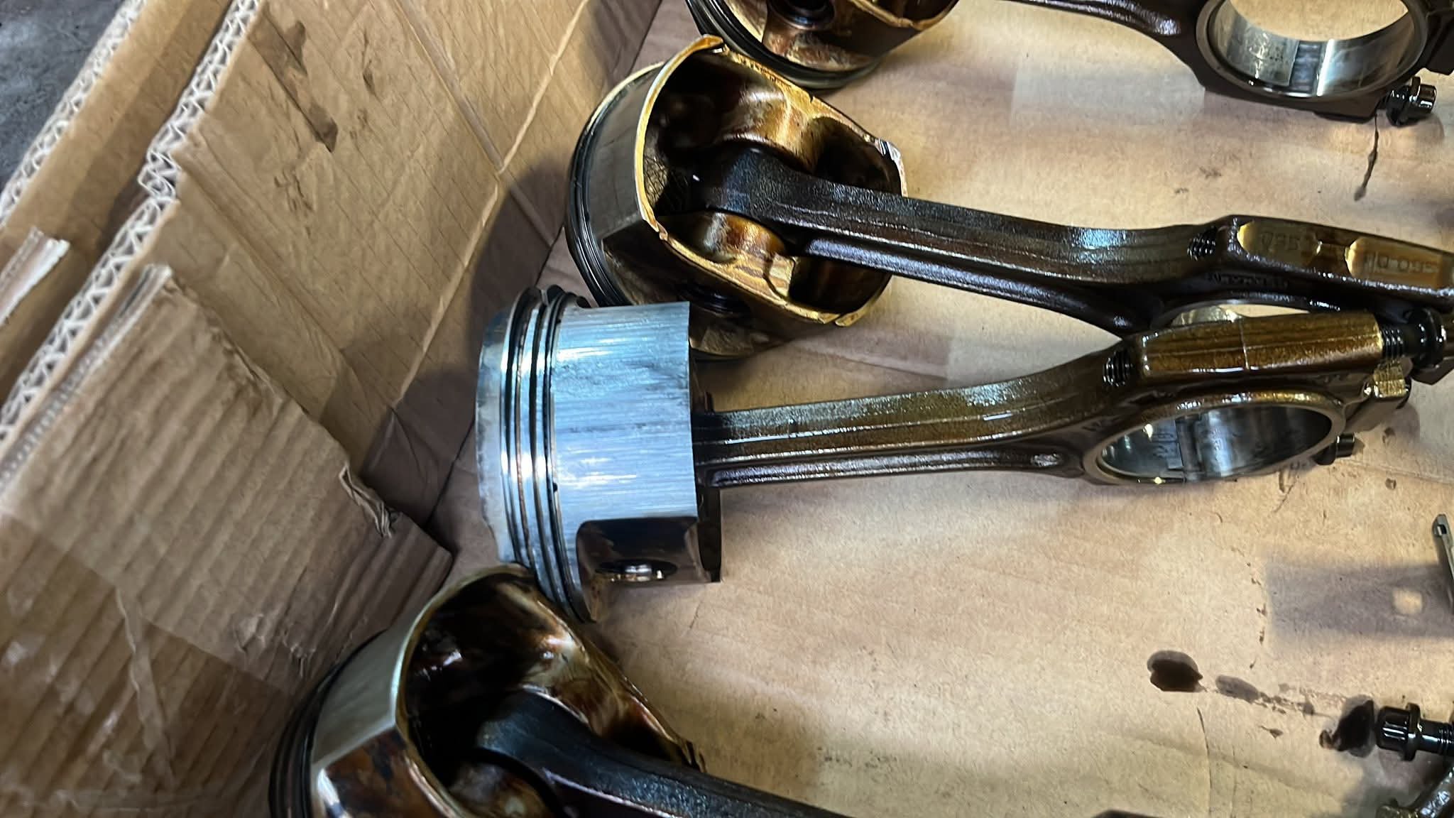 Porsche Cayenne 4.5 S engine rebuild