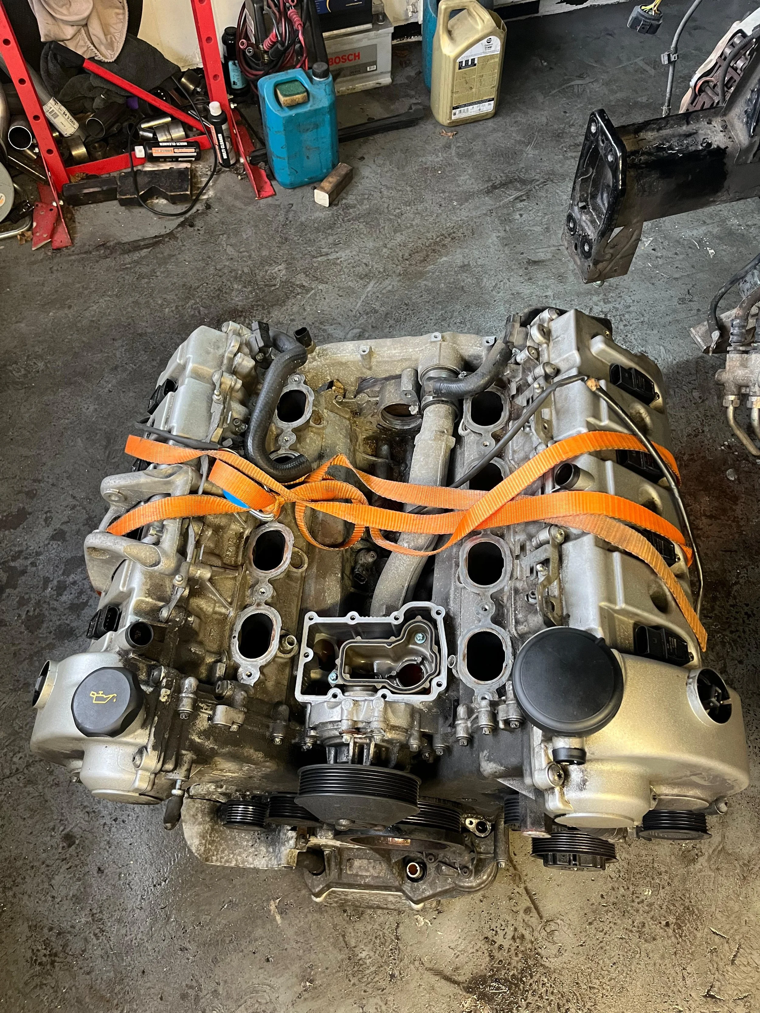 Porsche Cayenne 4.5 S engine rebuild