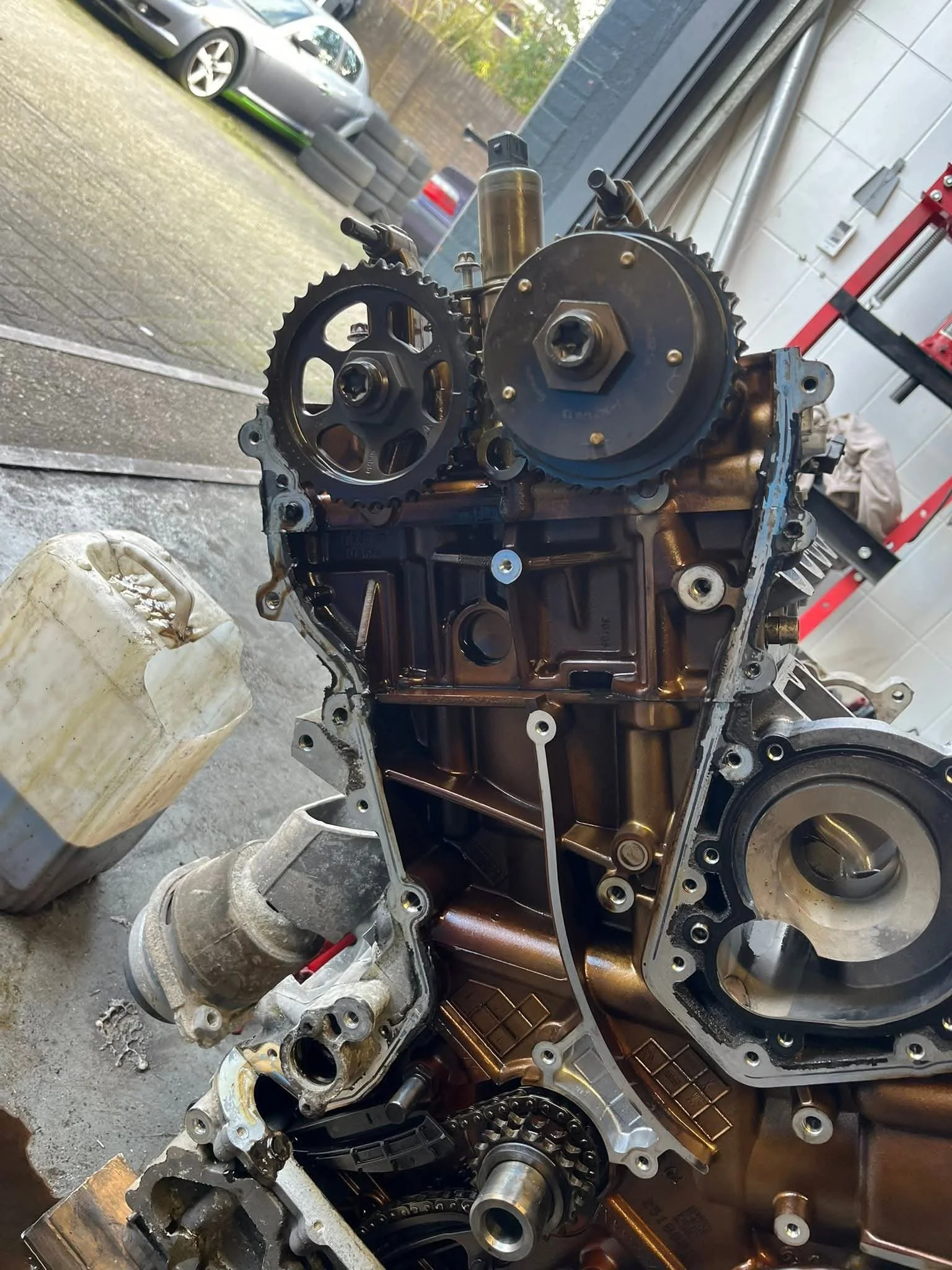 Porsche Cayenne 4.5 S engine rebuild