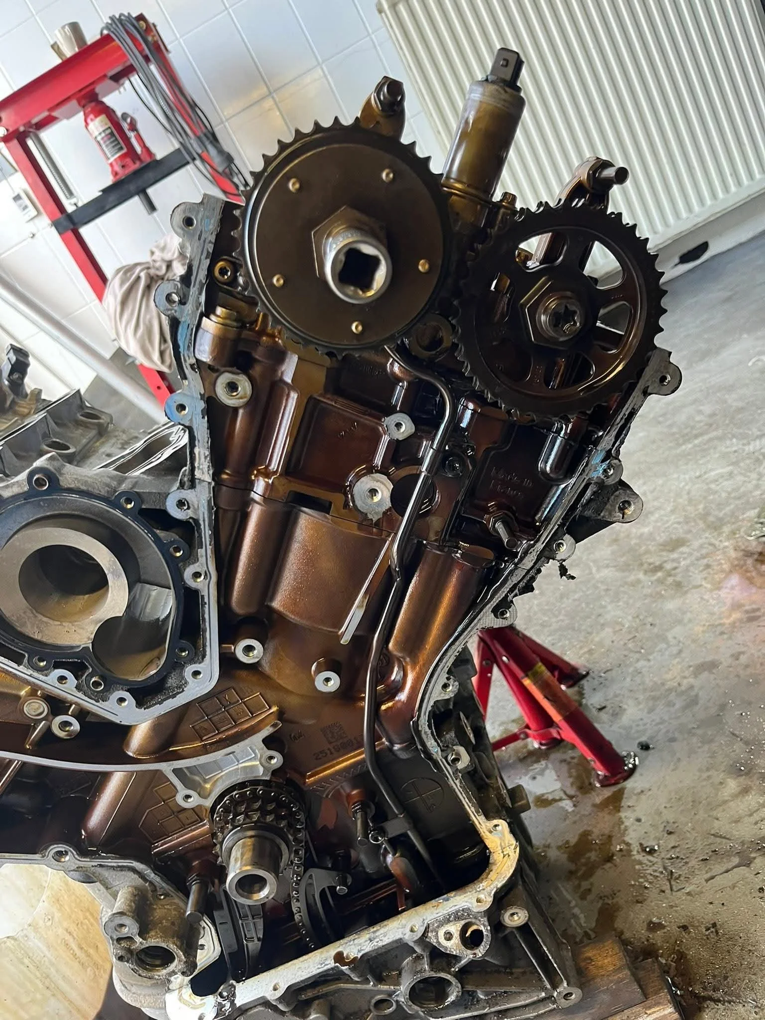Porsche Cayenne 4.5 S engine rebuild