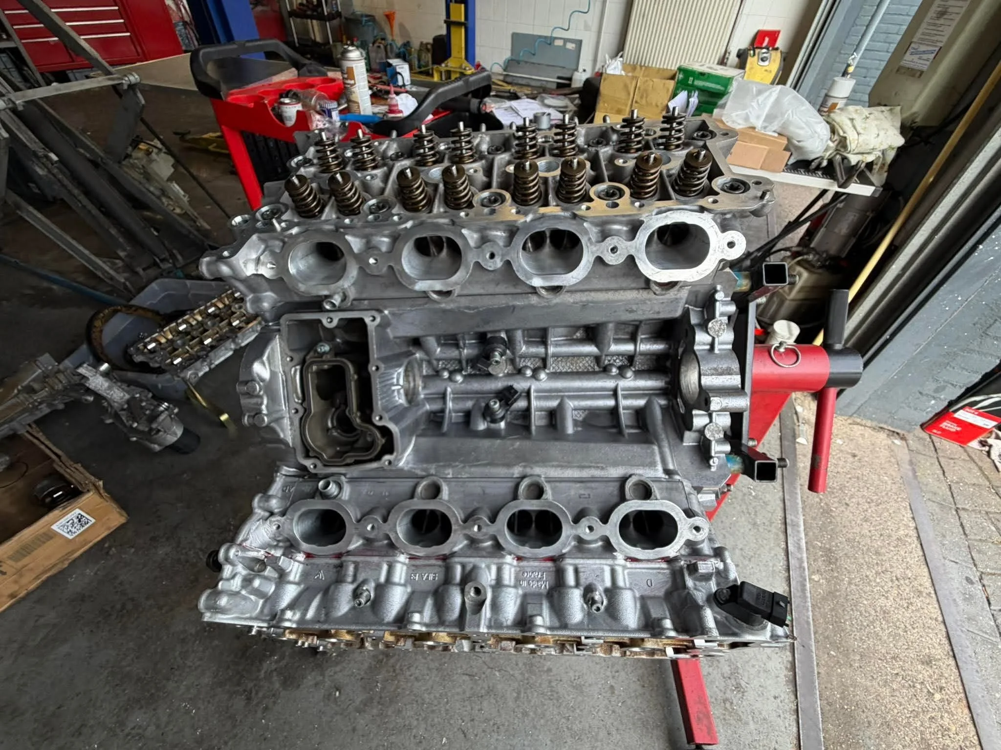 Porsche Cayenne 4.5 S engine rebuild
