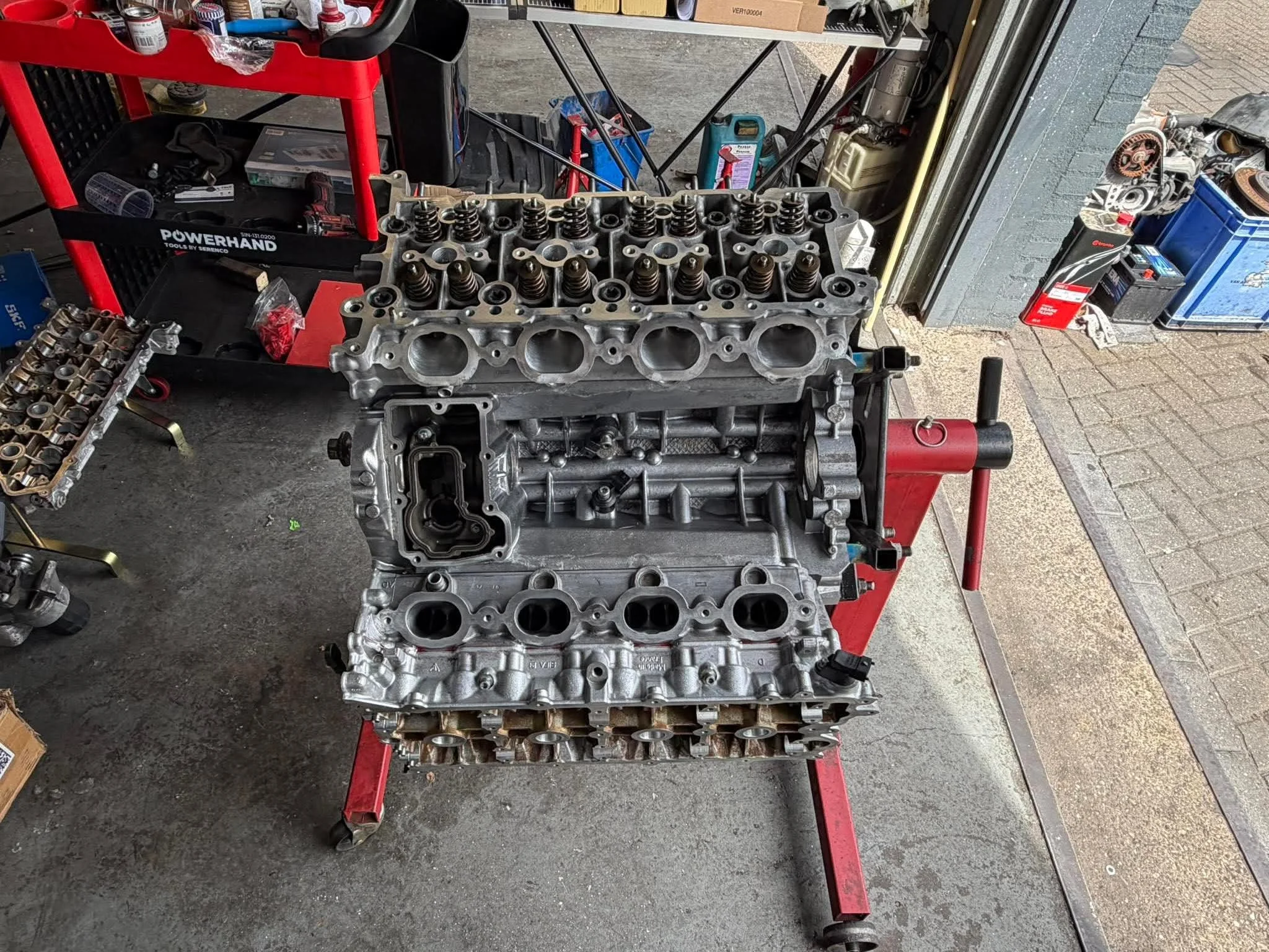 Porsche Cayenne 4.5 S engine rebuild