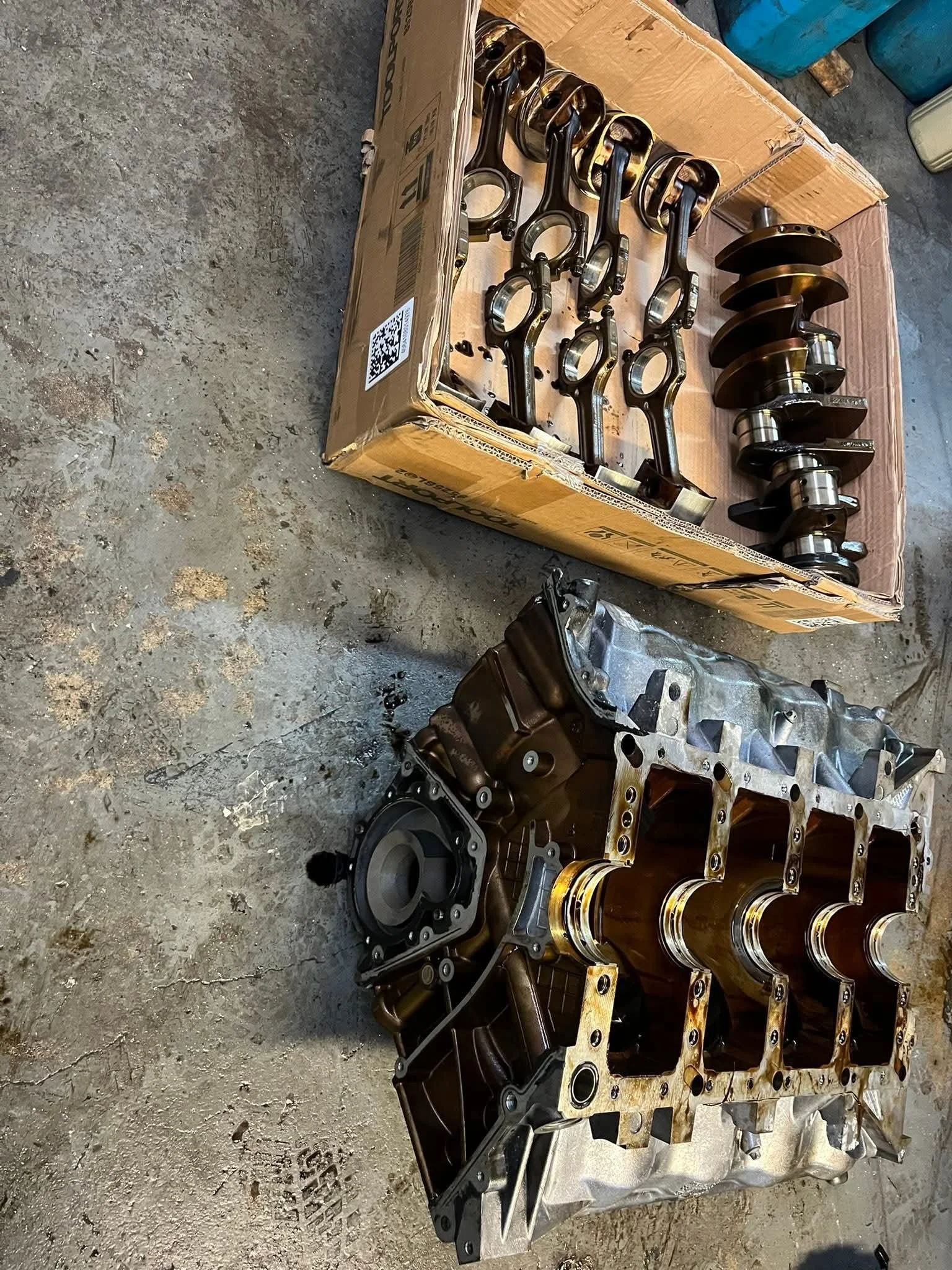 Porsche Cayenne 4.5 S engine rebuild