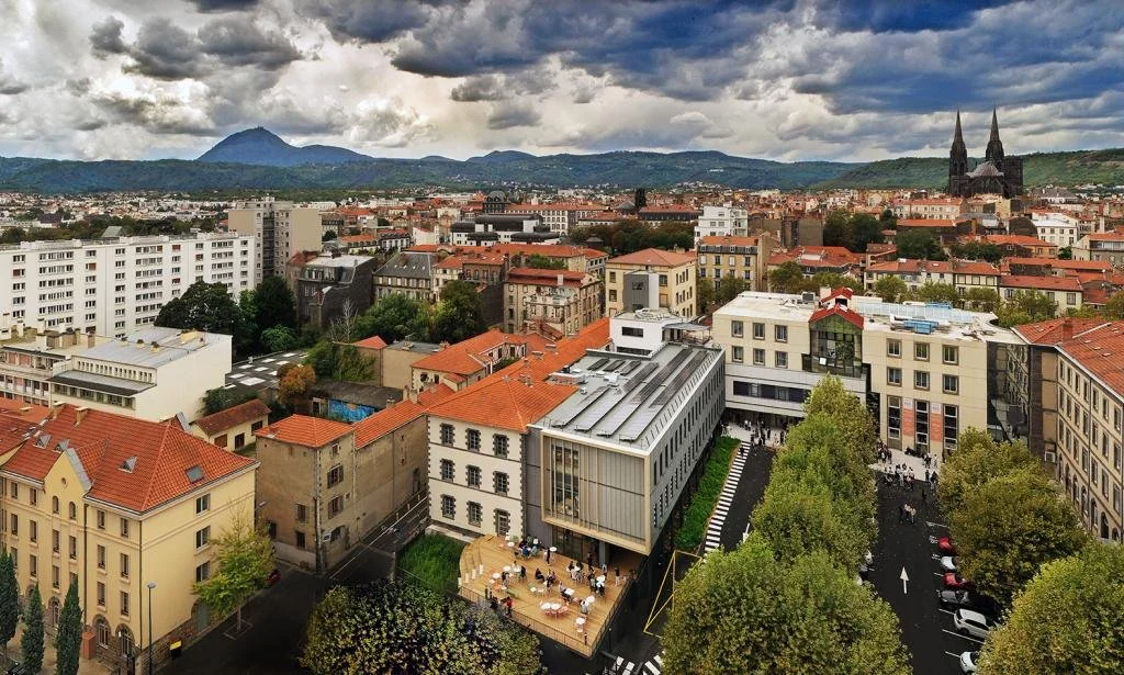 Ecole de commerce.jpg