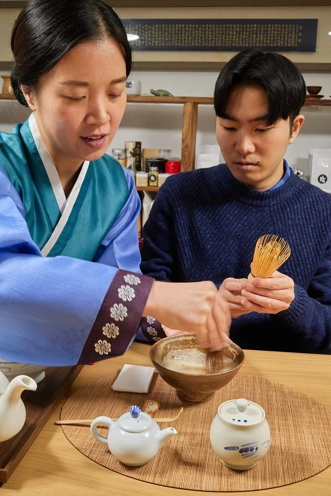 korea_tea_class_tea_room_heesum_korean_tea_ceremony_experience_culture_experience_in_tea_cafe_seoul_92.jpg