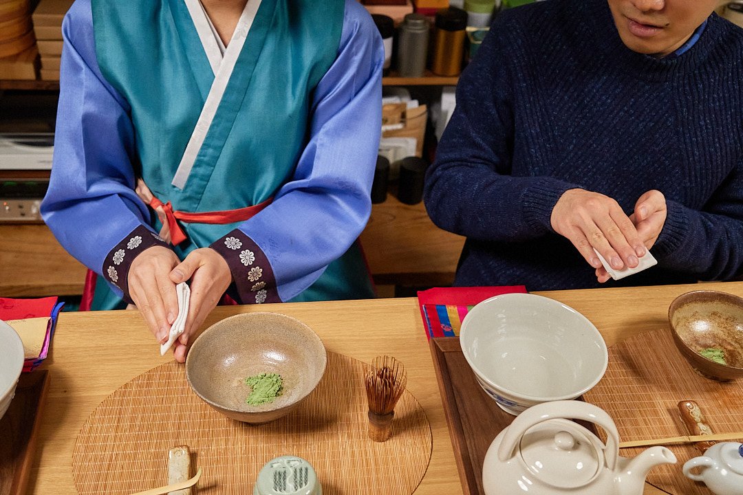 korea_tea_class_tea_room_heesum_korean_tea_ceremony_experience_culture_experience_in_tea_cafe_seoul_53.jpg