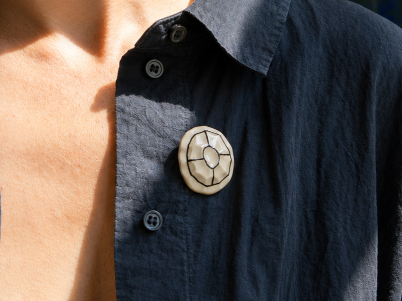 AT+broche+ligne%CC%81e+01bis.png