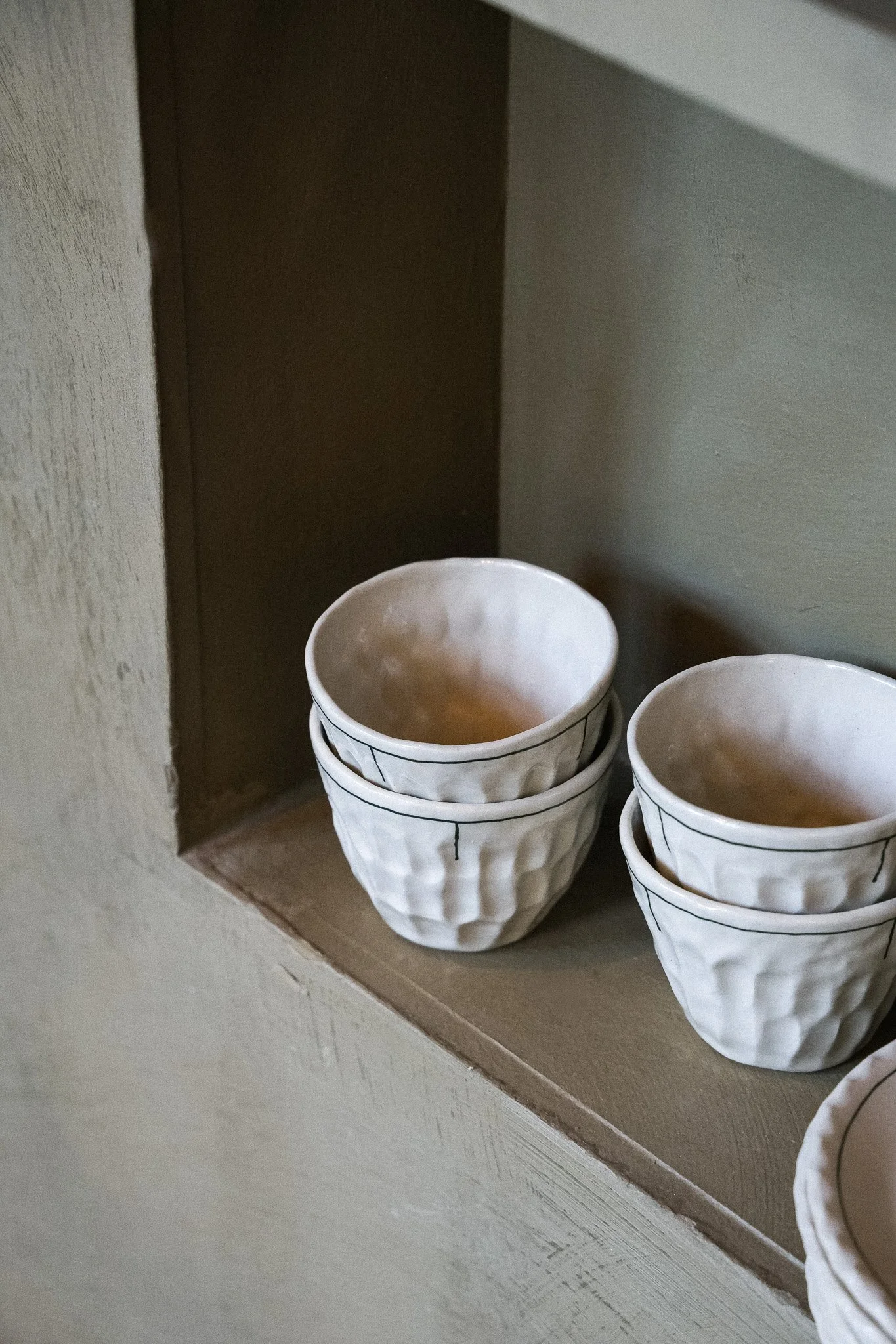 Custom-made tableware for the café La Fabrique en Ville — Brussels, Belgium