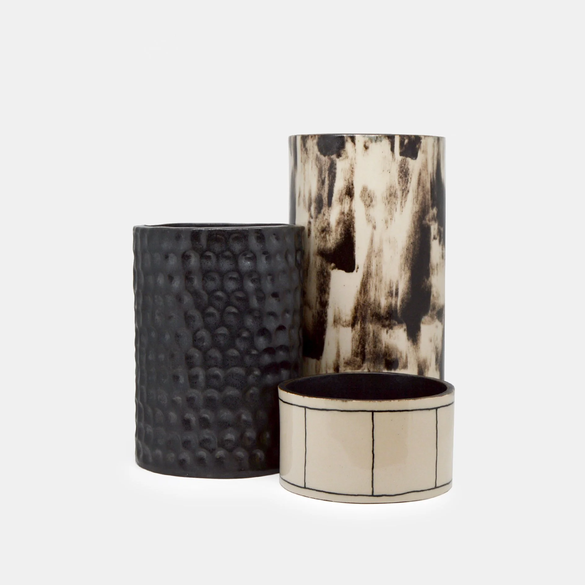 Anna Tou Monolyth Photo 03 - vase trio.jpg