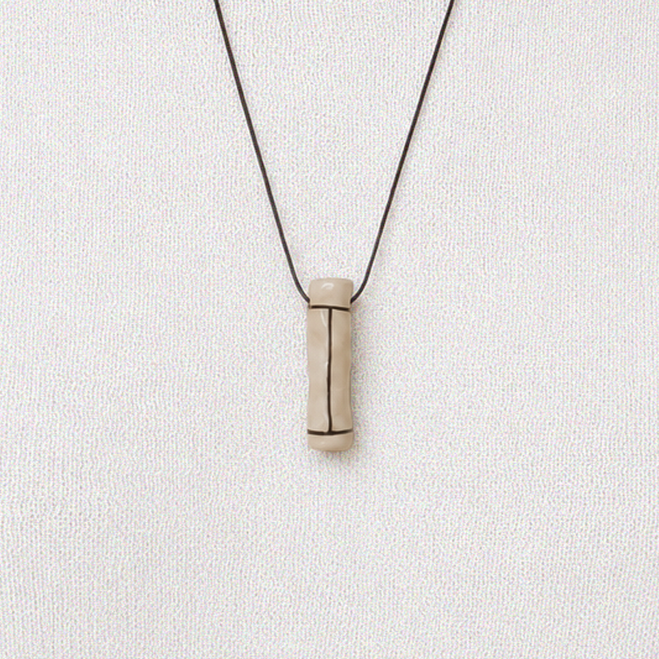 AT+pendentif+cartouche+bis.png