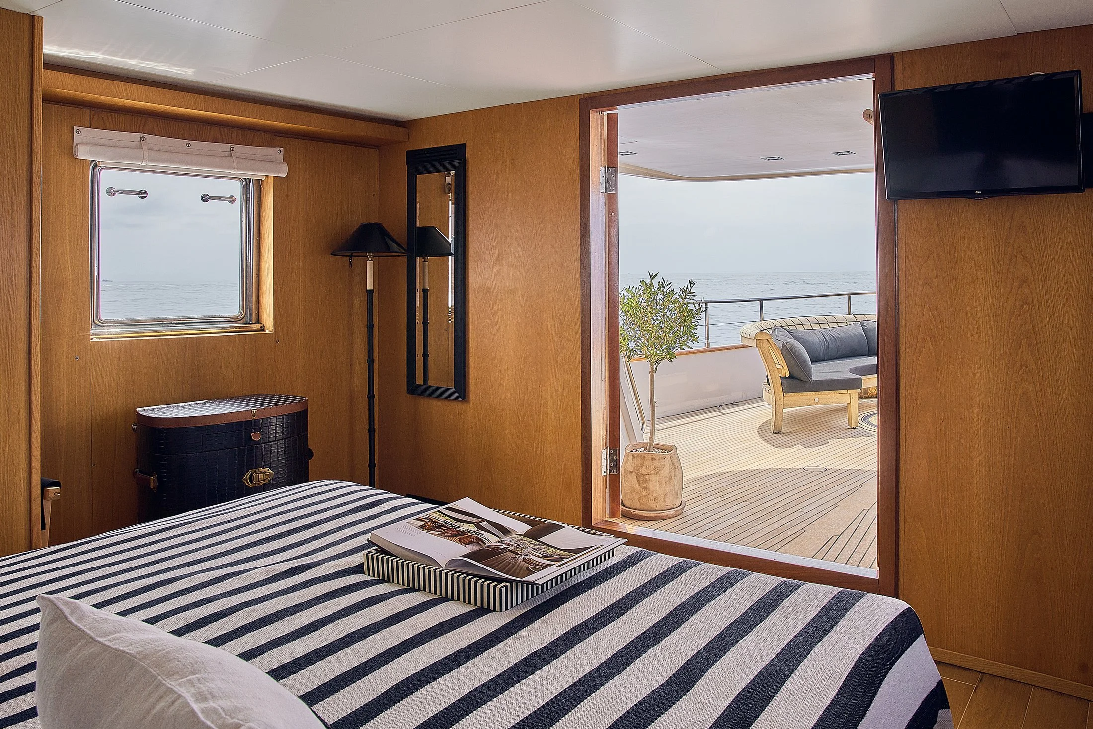 web-2025-05-25 Sounion II15350.jpg