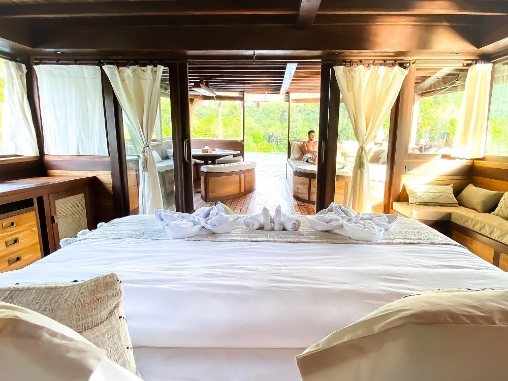 ph_senja_lowdef_master cabin_terrace_landscape 4.jpeg