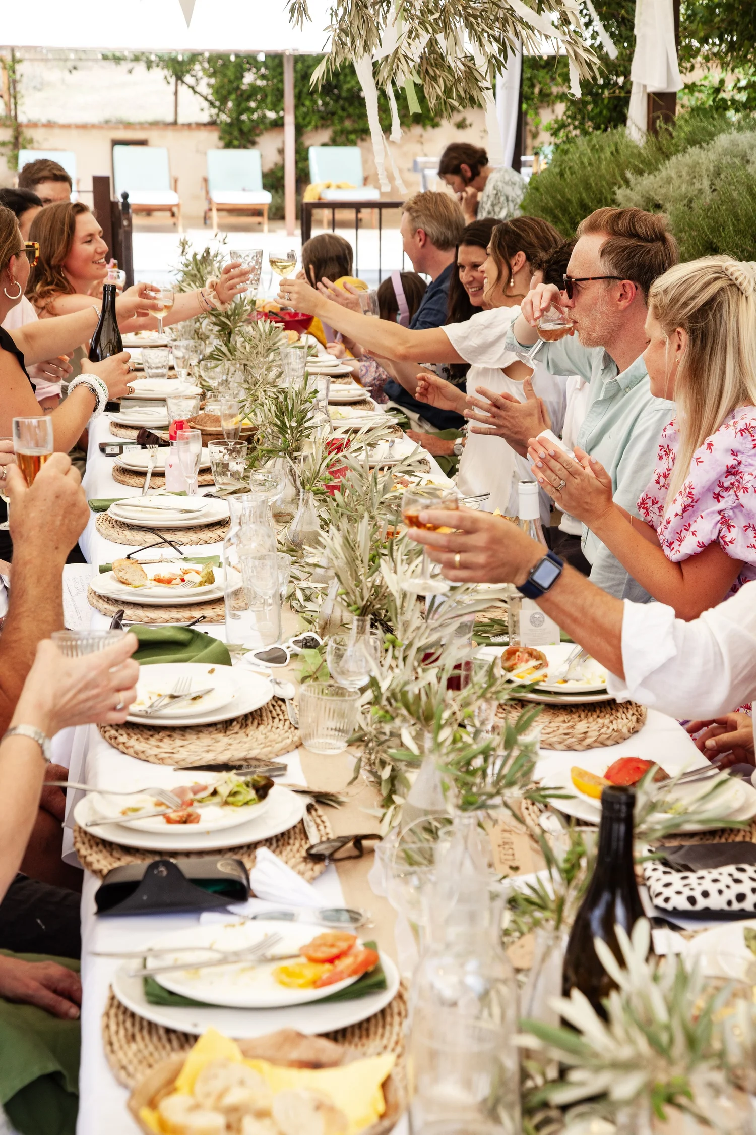 Keep your favourite people close at Domaine Madrona
