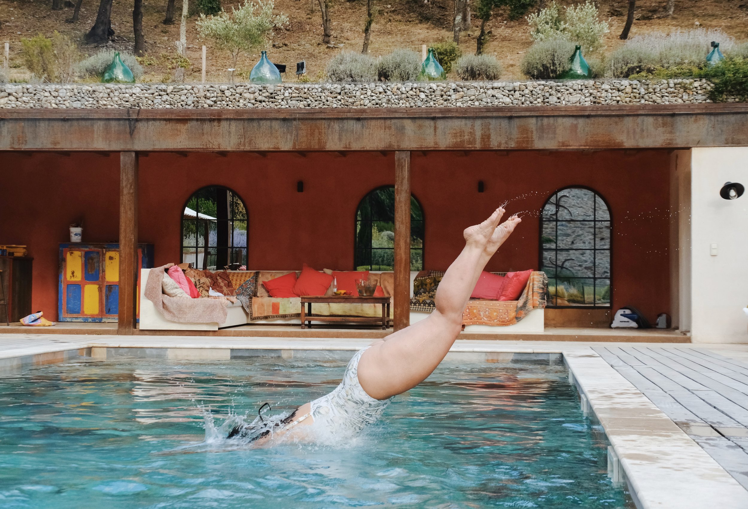 Emma_Lavelle_Madrona_Pool_28.jpg