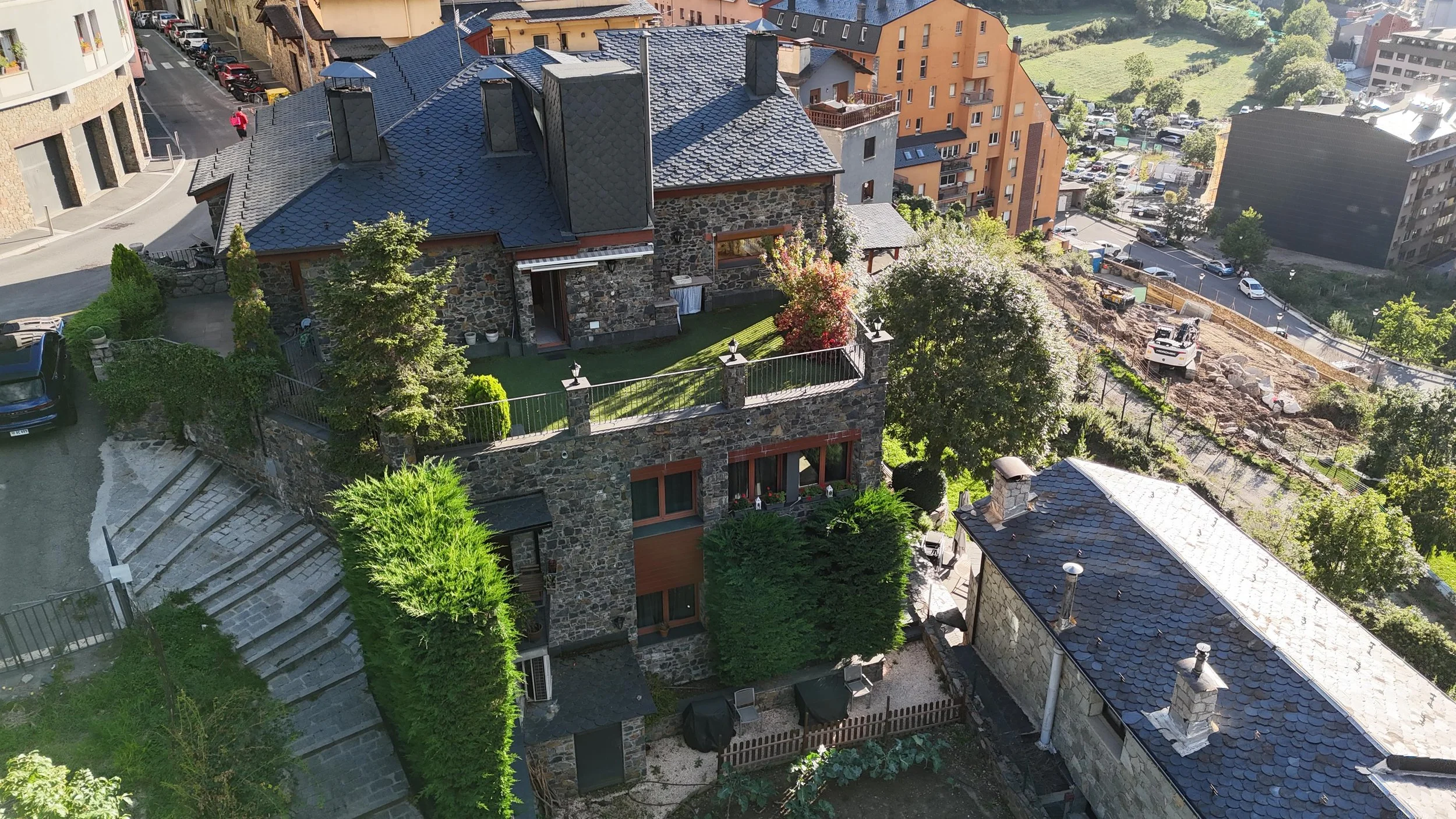 WhatsApp Image 2025-09-15 at 15.34.44 (5).jpeg