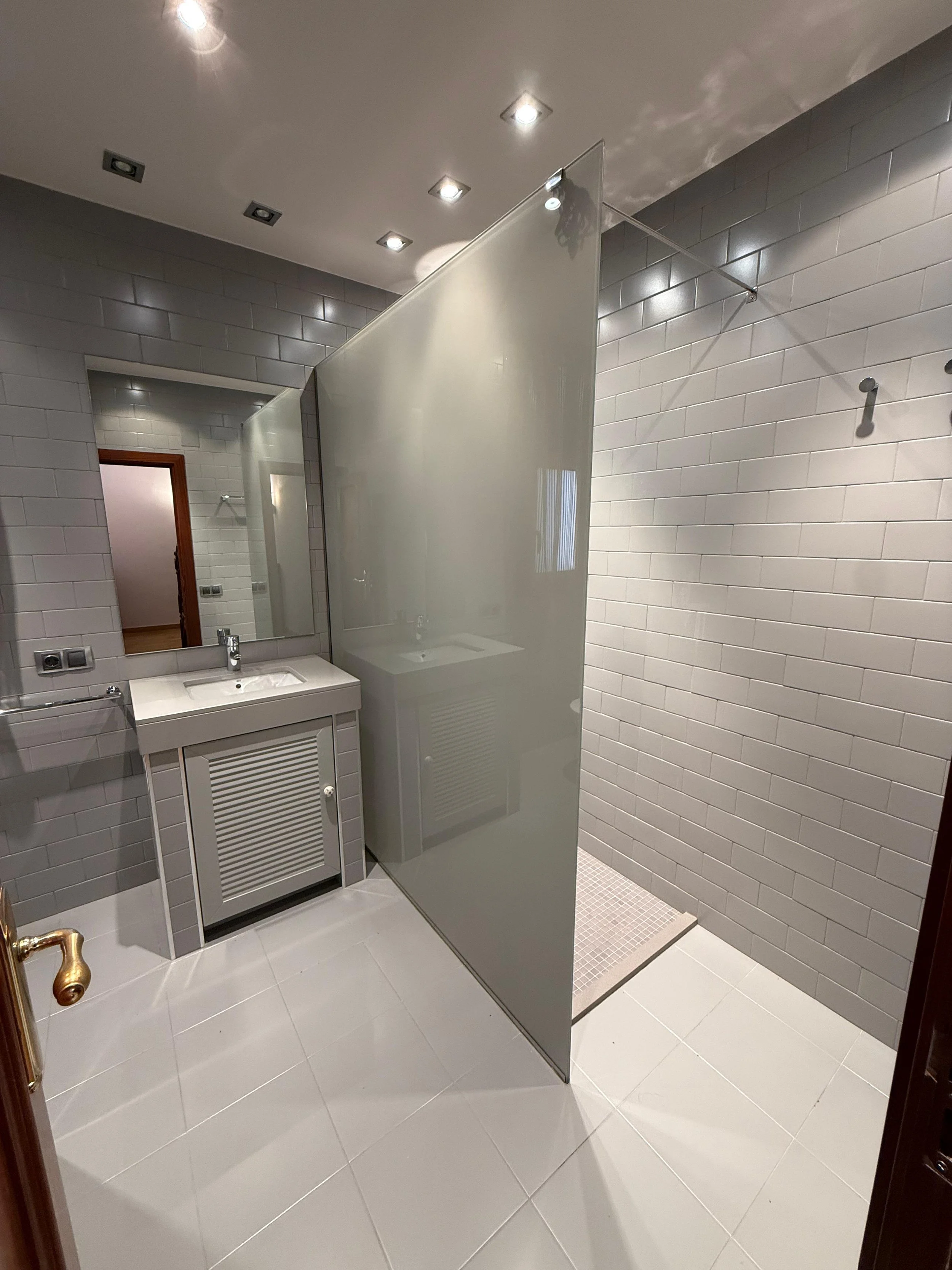 WhatsApp Image 2025-09-15 at 15.34.45 (14).jpeg