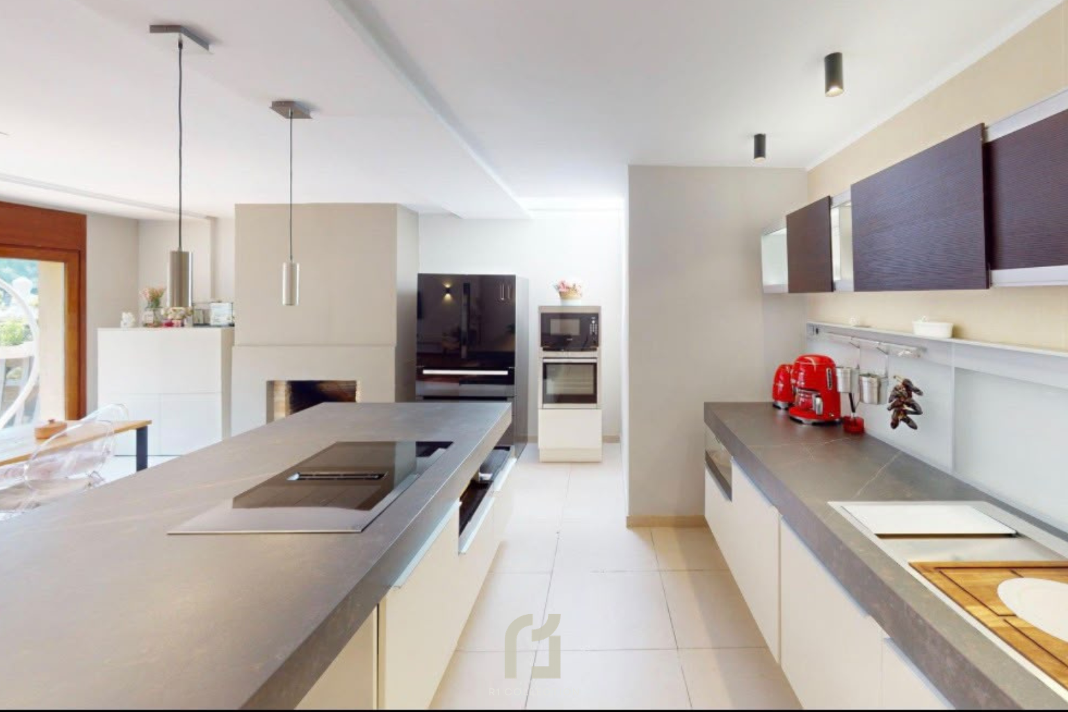 R10098 XALET SANTA COLOMA (5).png