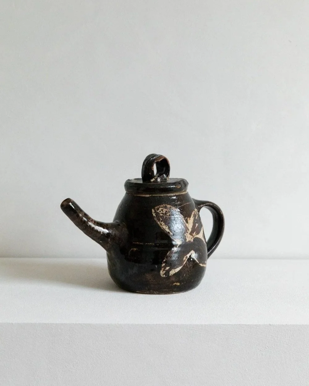 Teapot+by+Nicola+Gillis-3.jpg