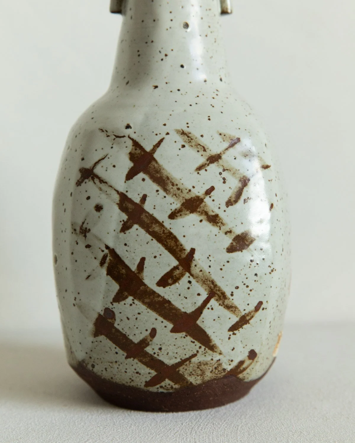 Cross Hatch Decoration Vase by Janet Leach-7.jpg