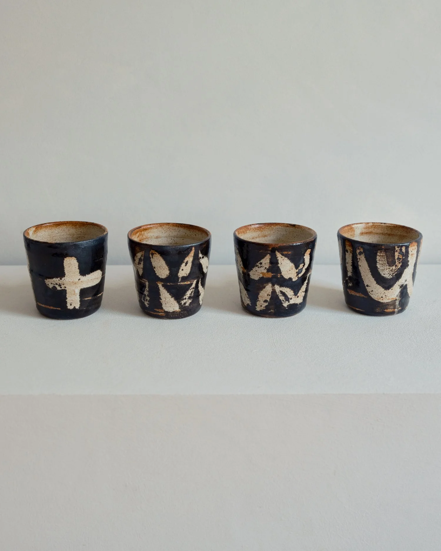 Beaker – Dolomite / Black Glaze by Nicola Gillis