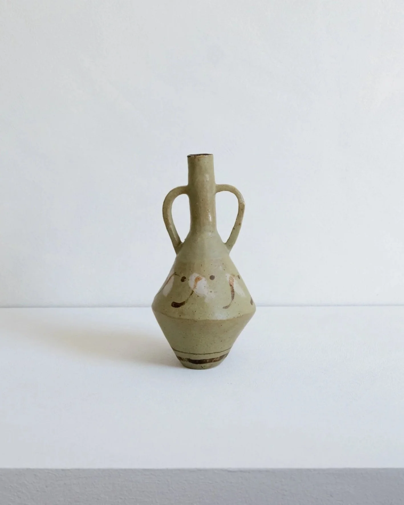 2026_07_ArteHouse_E-Comm_Slim+Pilgrim+Flask+by+Kate+Semple_-5.jpg