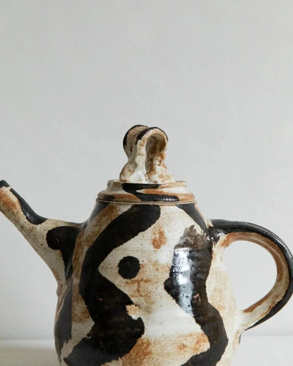 Black+and+White+Abstract+Print+Teapot+by+Nicola+Gillis-5.jpg