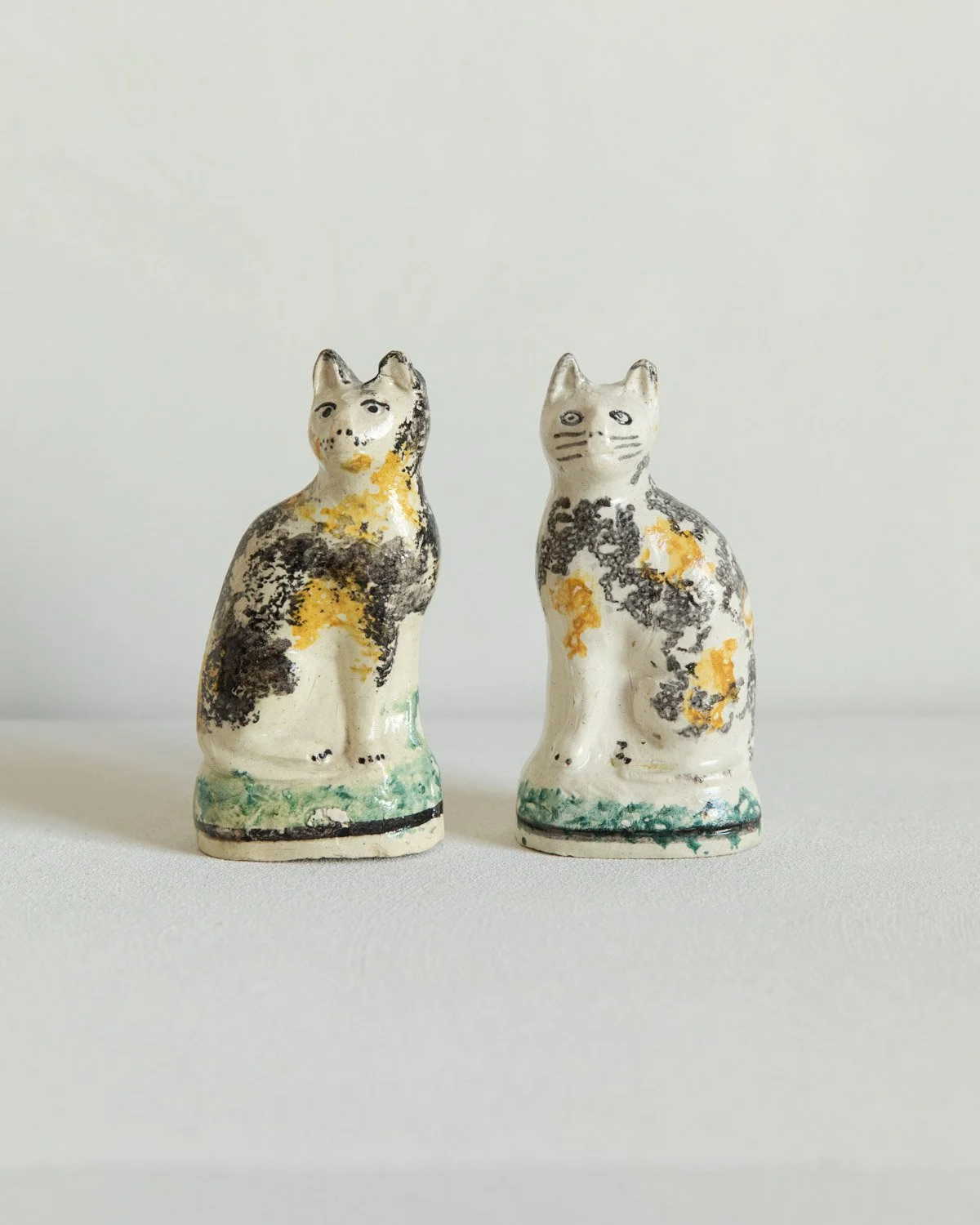 Rare Staffordshire Spongeware Cat-4.jpg