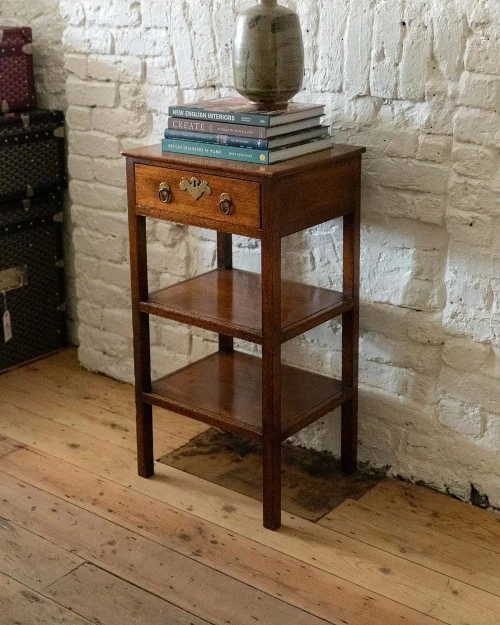 18th+Century+Walnut+Side+Table%2C+c.+1780-2.jpg