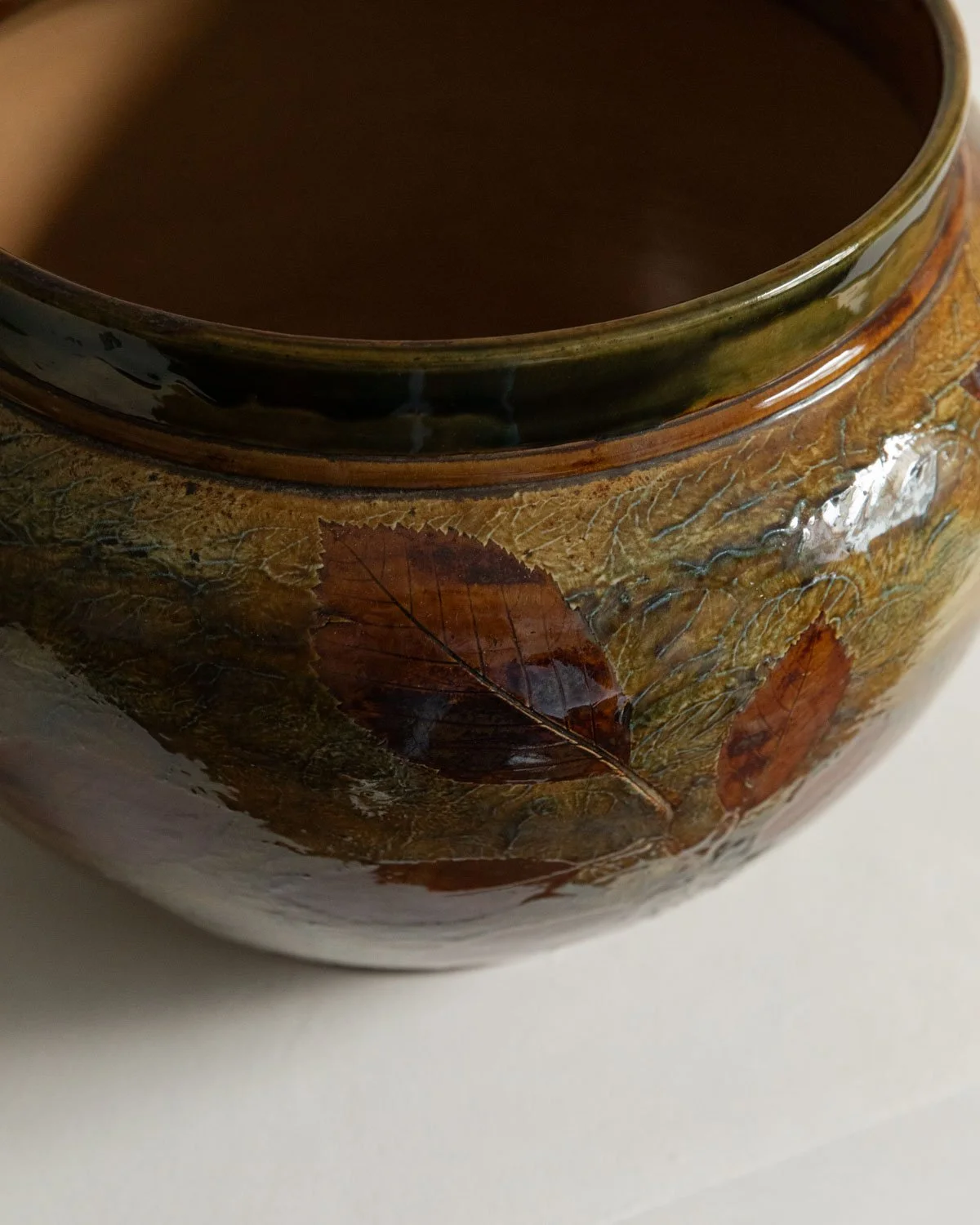 Royal Doulton Impressed Leaf Jardinière, circa 1890-5.jpg