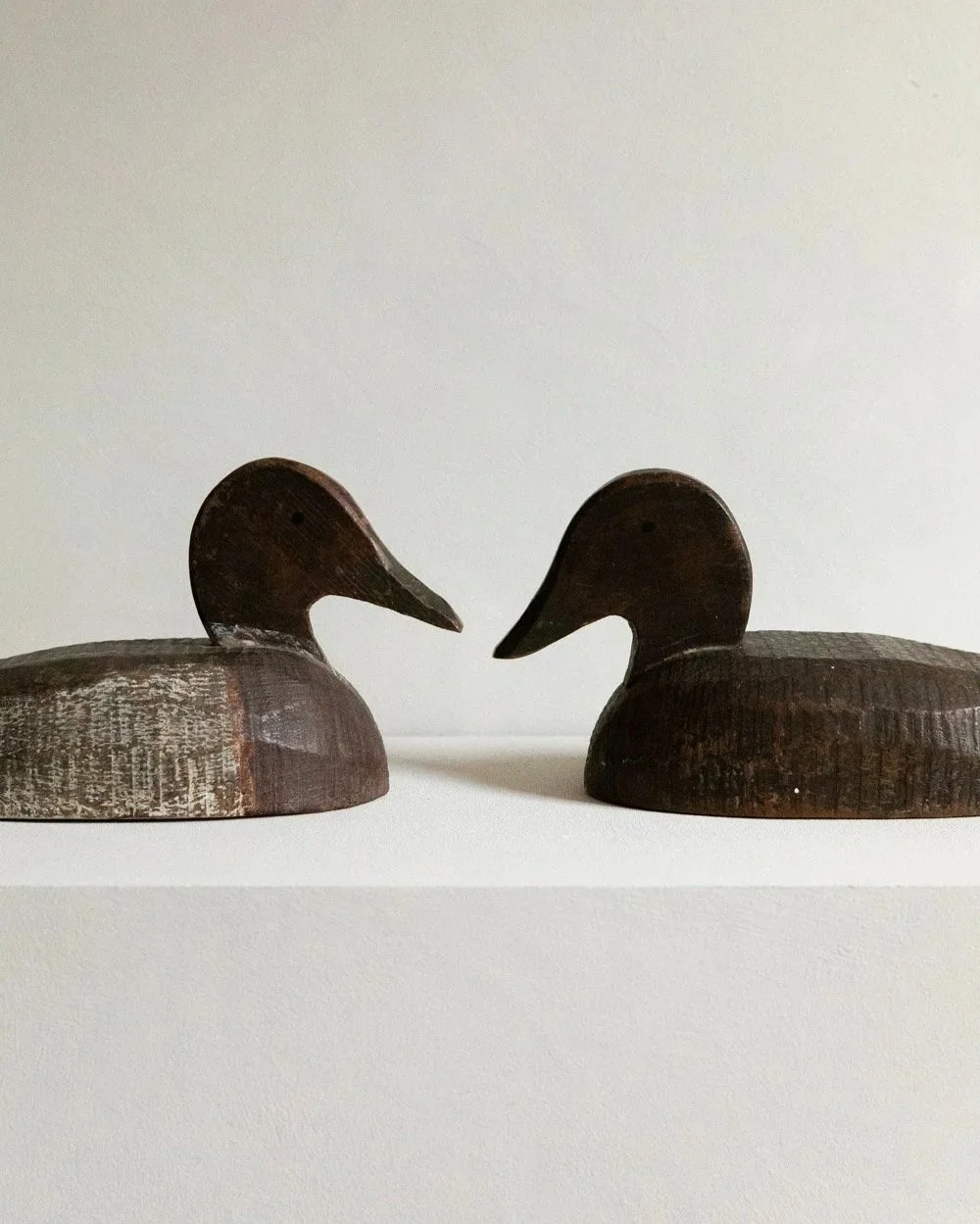 Pair+of+Wooden+Duck+Decoys-5.jpg