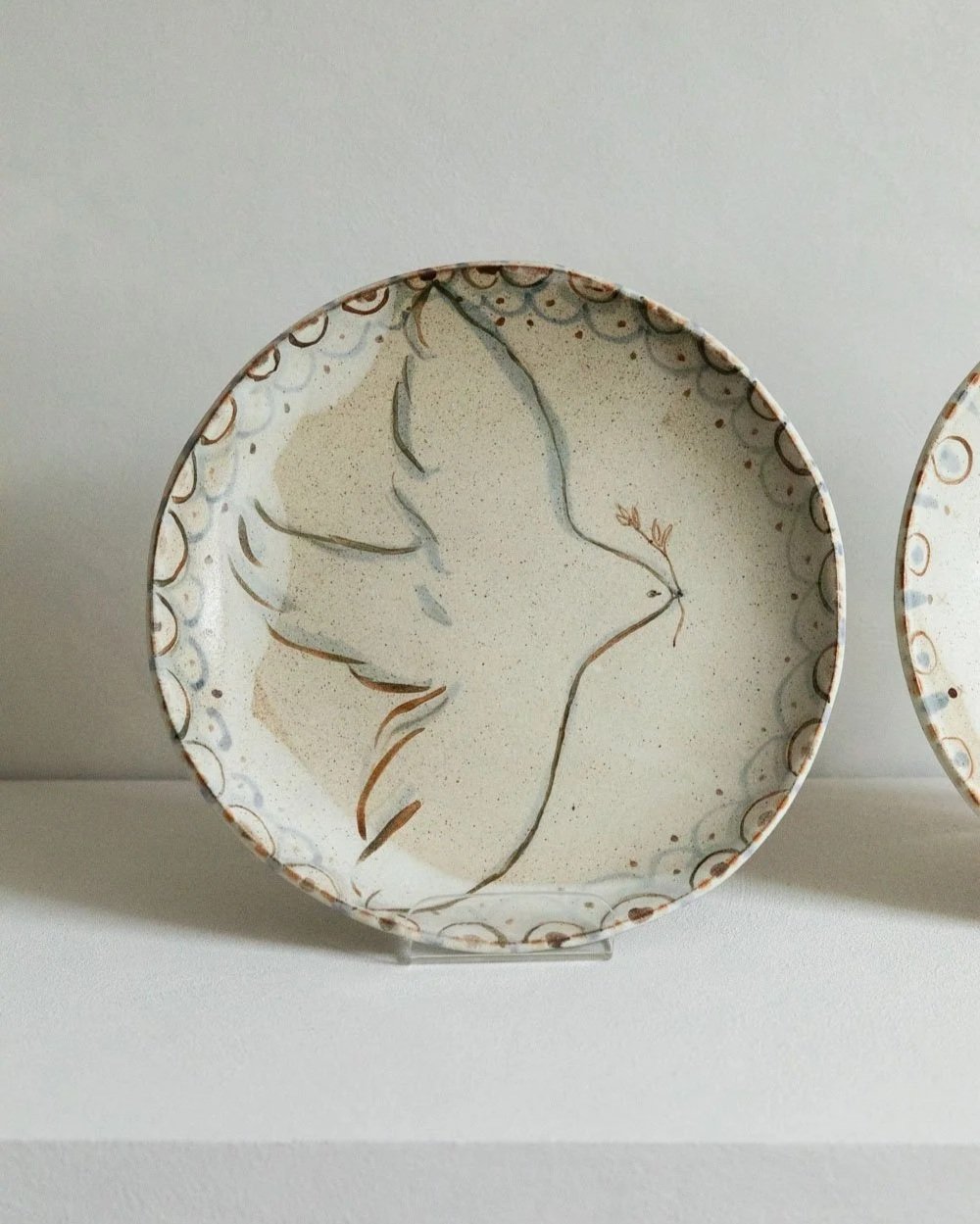 Circular+Bird+Plate+by+Charlotte+Salt-6.jpg