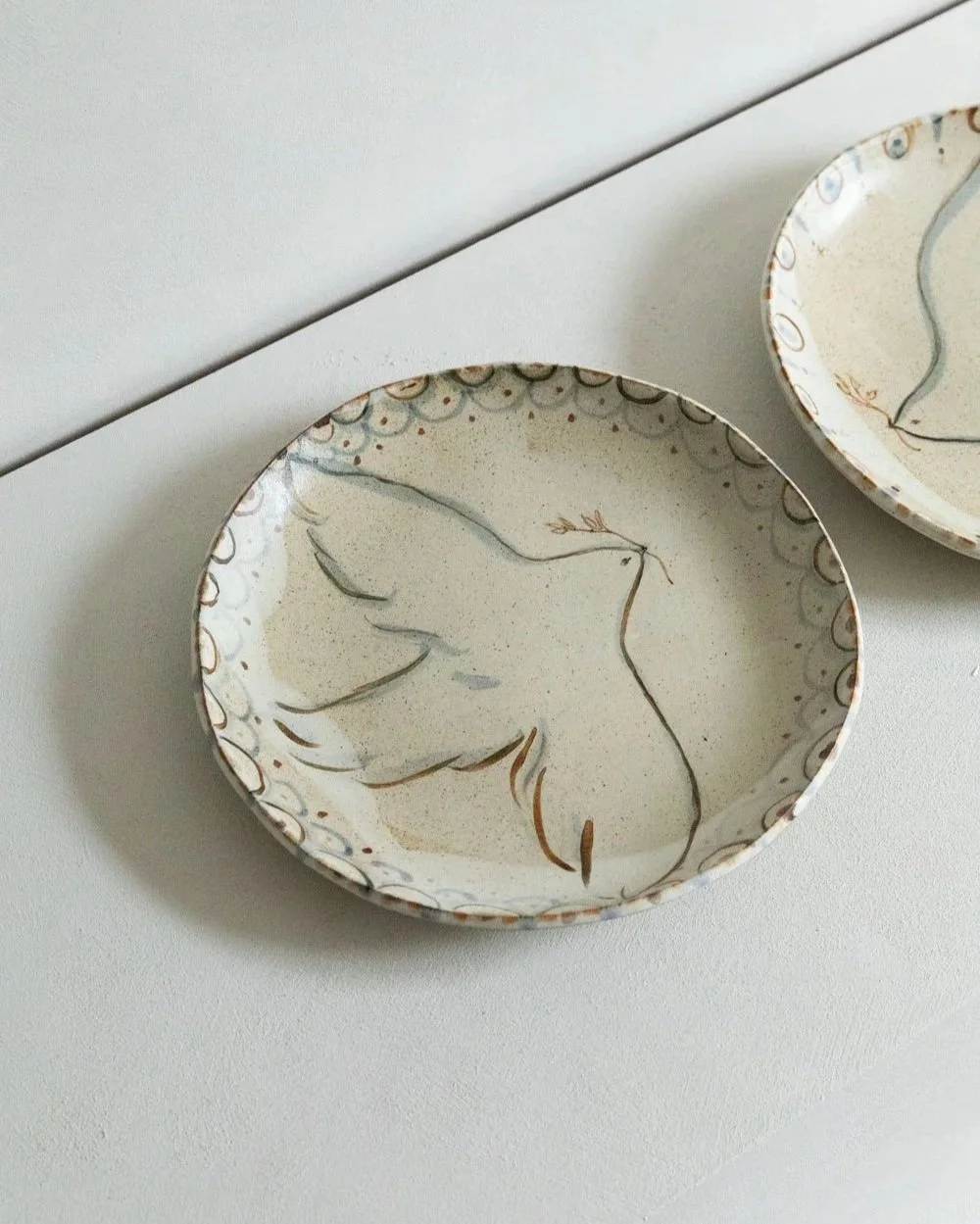 Circular+Bird+Plate+by+Charlotte+Salt-10.jpg