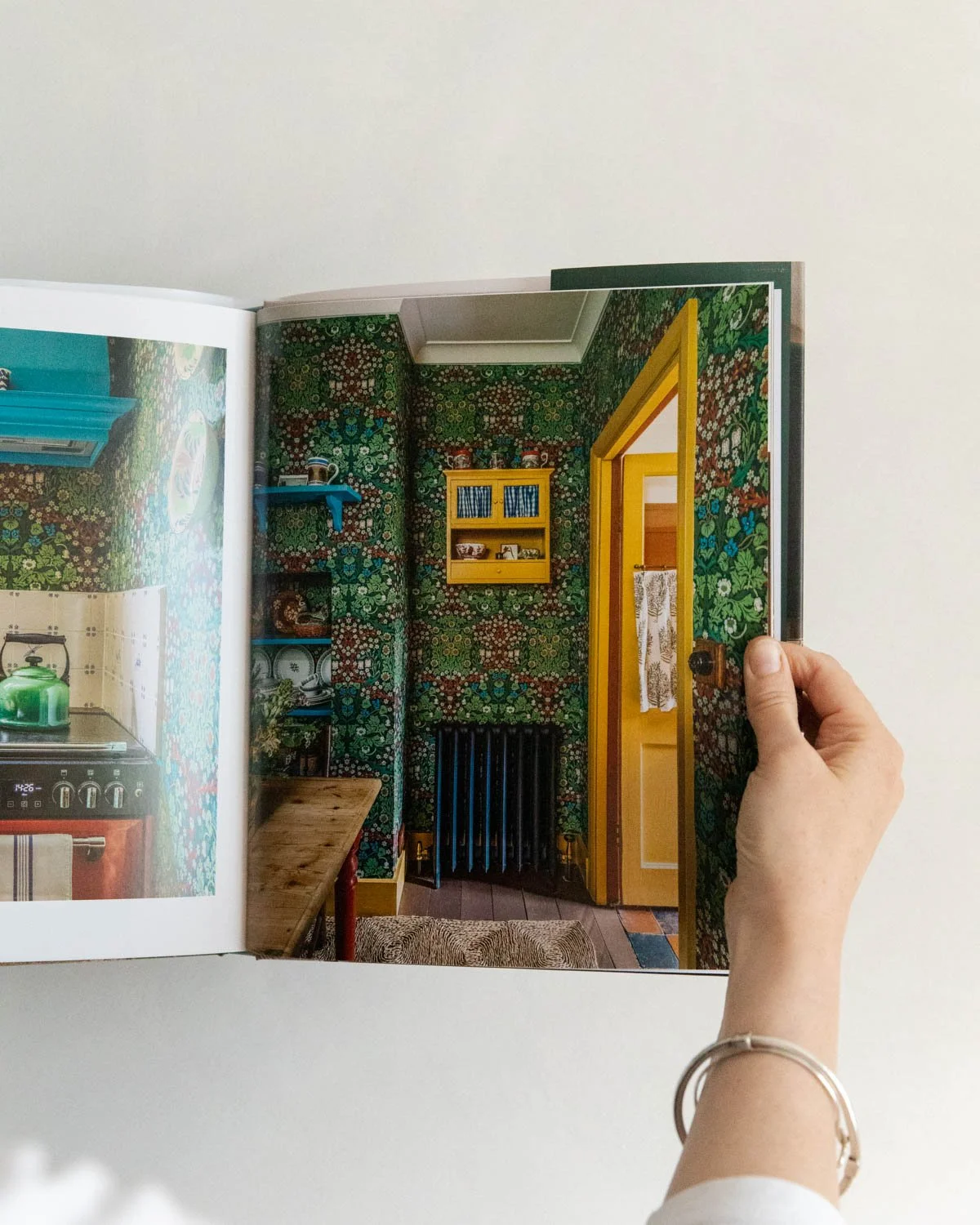 Perfect English Small & Beautiful - Ros Byam Shaw-7.jpg