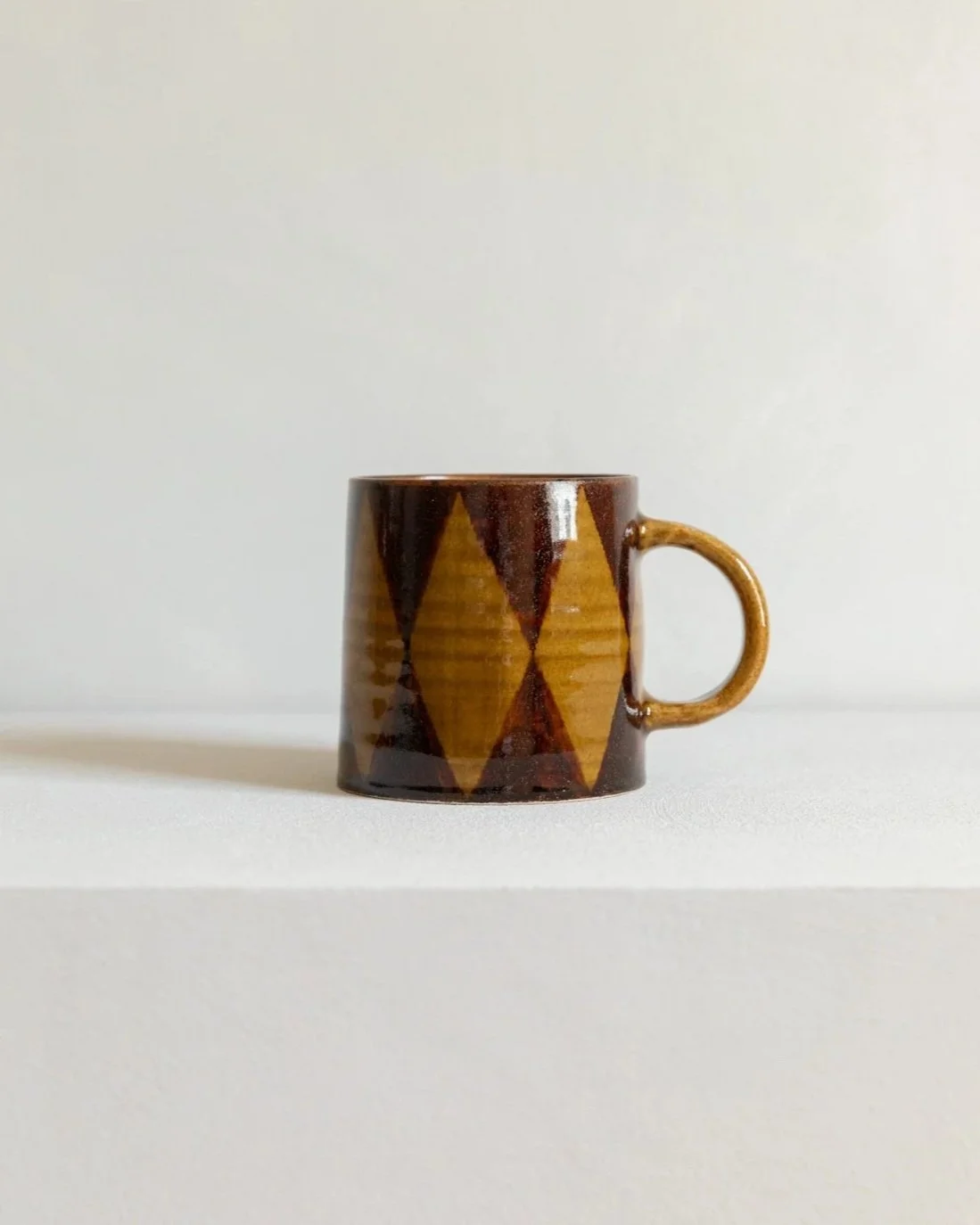 Paige+Mitchell+Circus+mug+with+Harlequin+Pattern-2.jpg