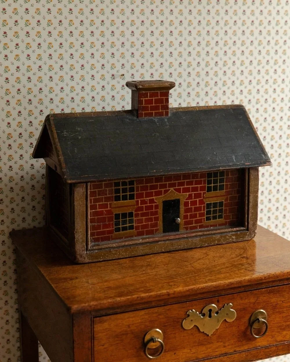 Painted+Cottage-Form+Money+Box%2C+mid-19th+Century-8.jpg