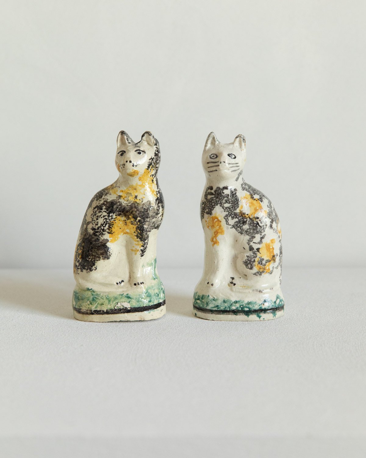 Rare Staffordshire Spongeware Cat-4.jpg
