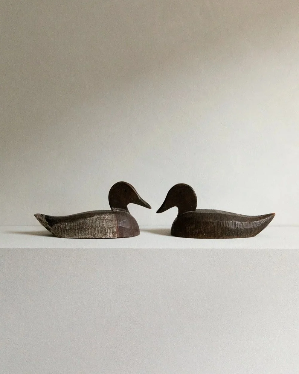 Pair+of+Wooden+Duck+Decoys-6.jpg