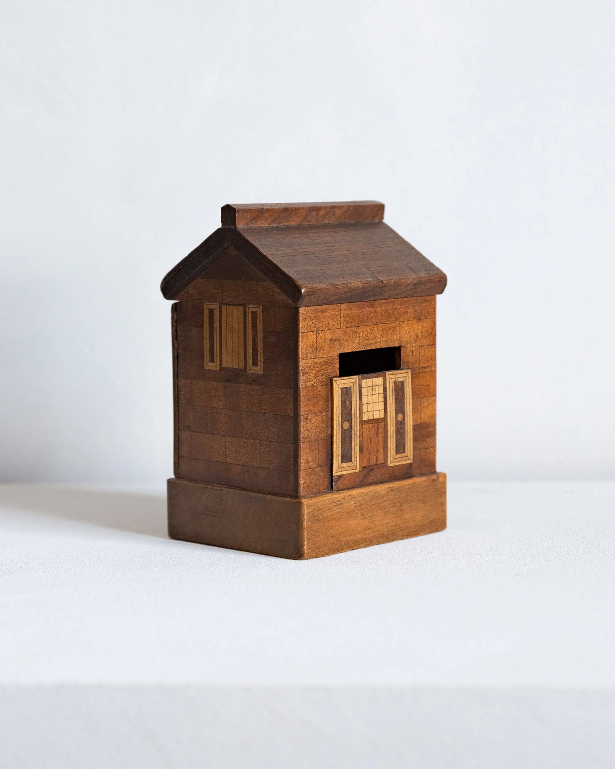 2026_07_ArteHouse_E-Comm_19C Parquetry Bank_-2.jpg