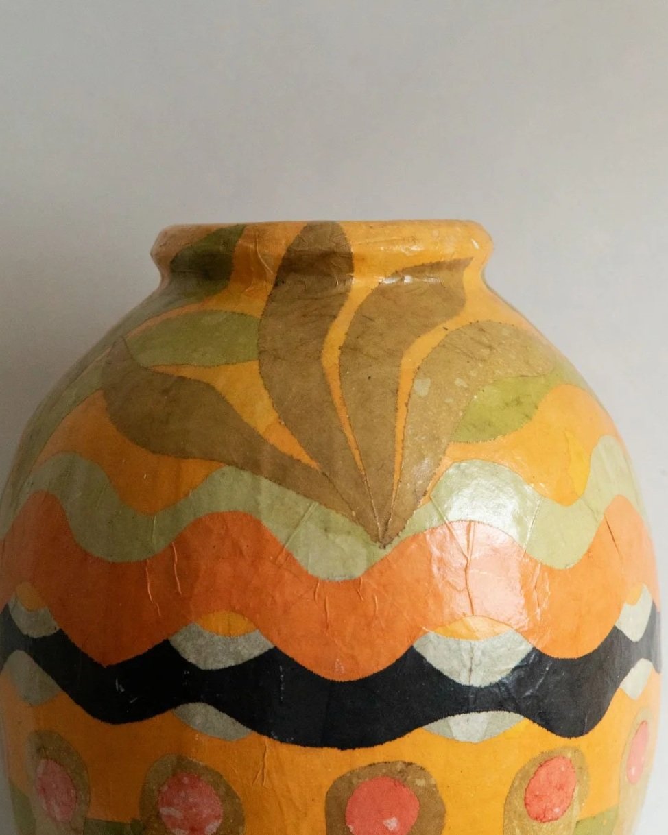 Large+Papier+Ma%CC%82che%CC%81+Decorative+Urn+4.jpg
