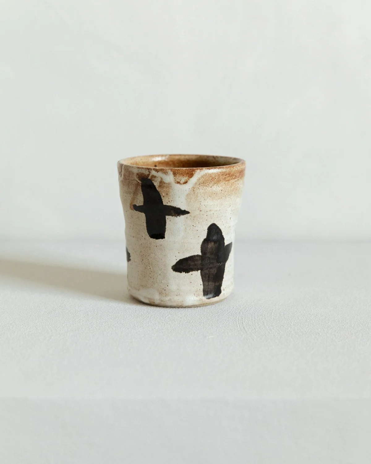 Beaker – Dolomite / Black Glaze by Nicola Gillis